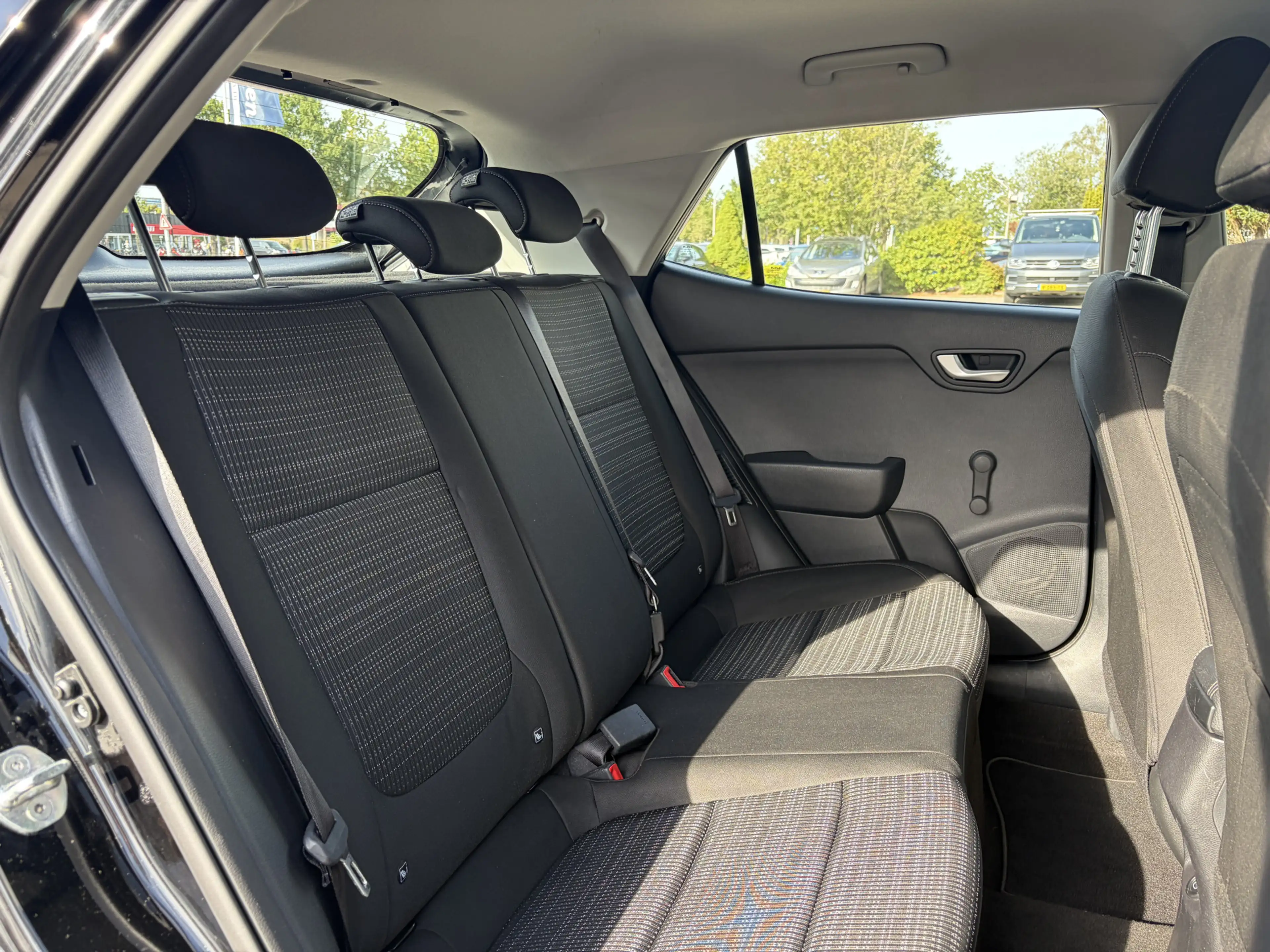 Kia Stonic 1.0 T-GDi MHEV DynamicLine | Camera | Carplay | Cr — photo 14