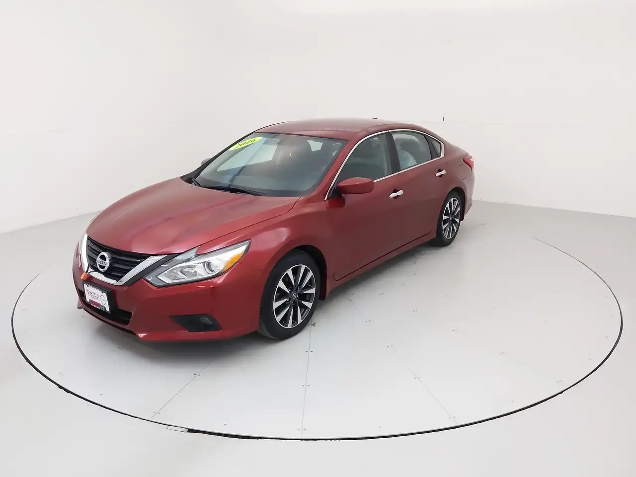 Nissan Altima снимка Nissan Altima