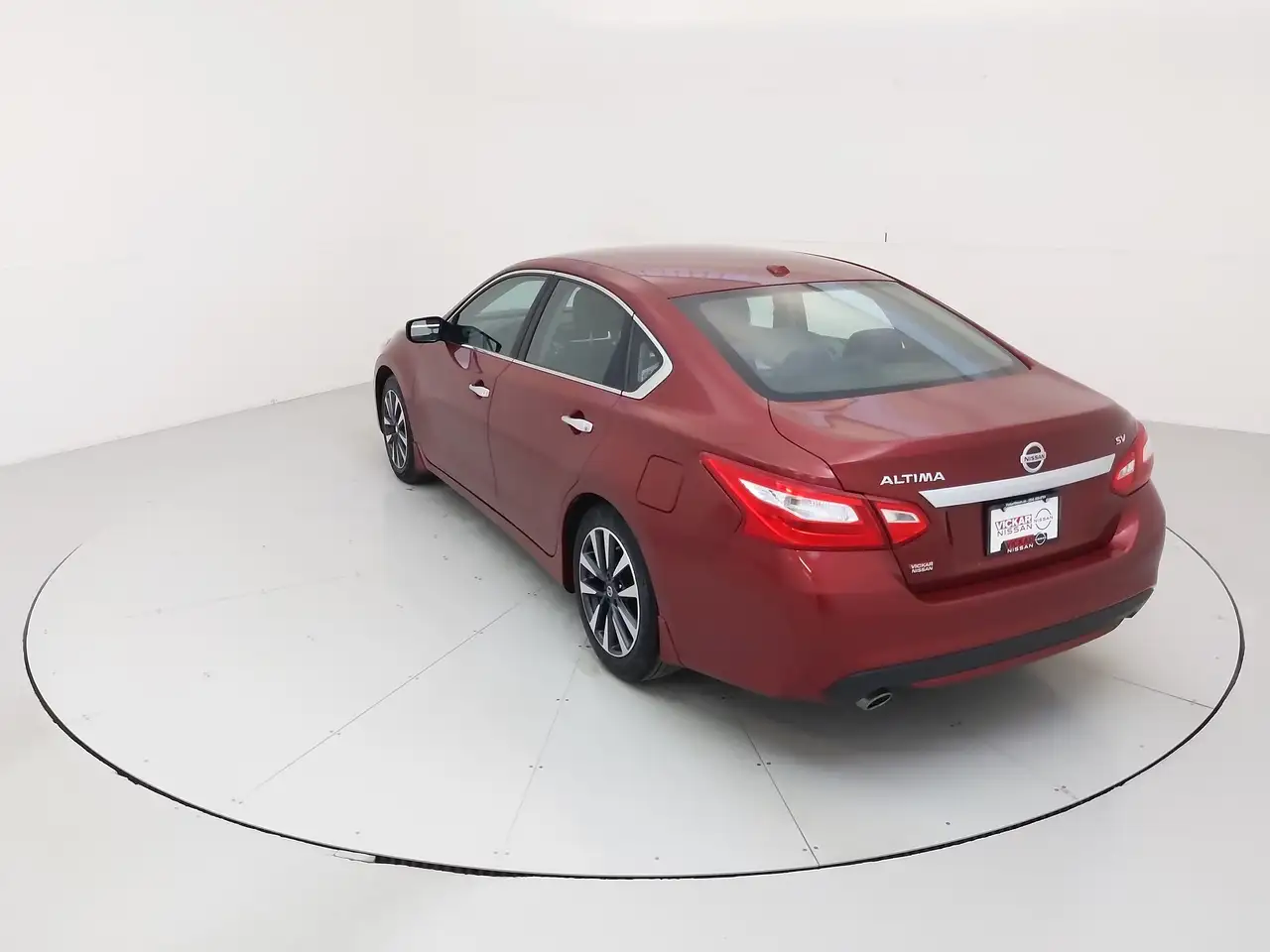 Nissan Altima снимка Nissan Altima