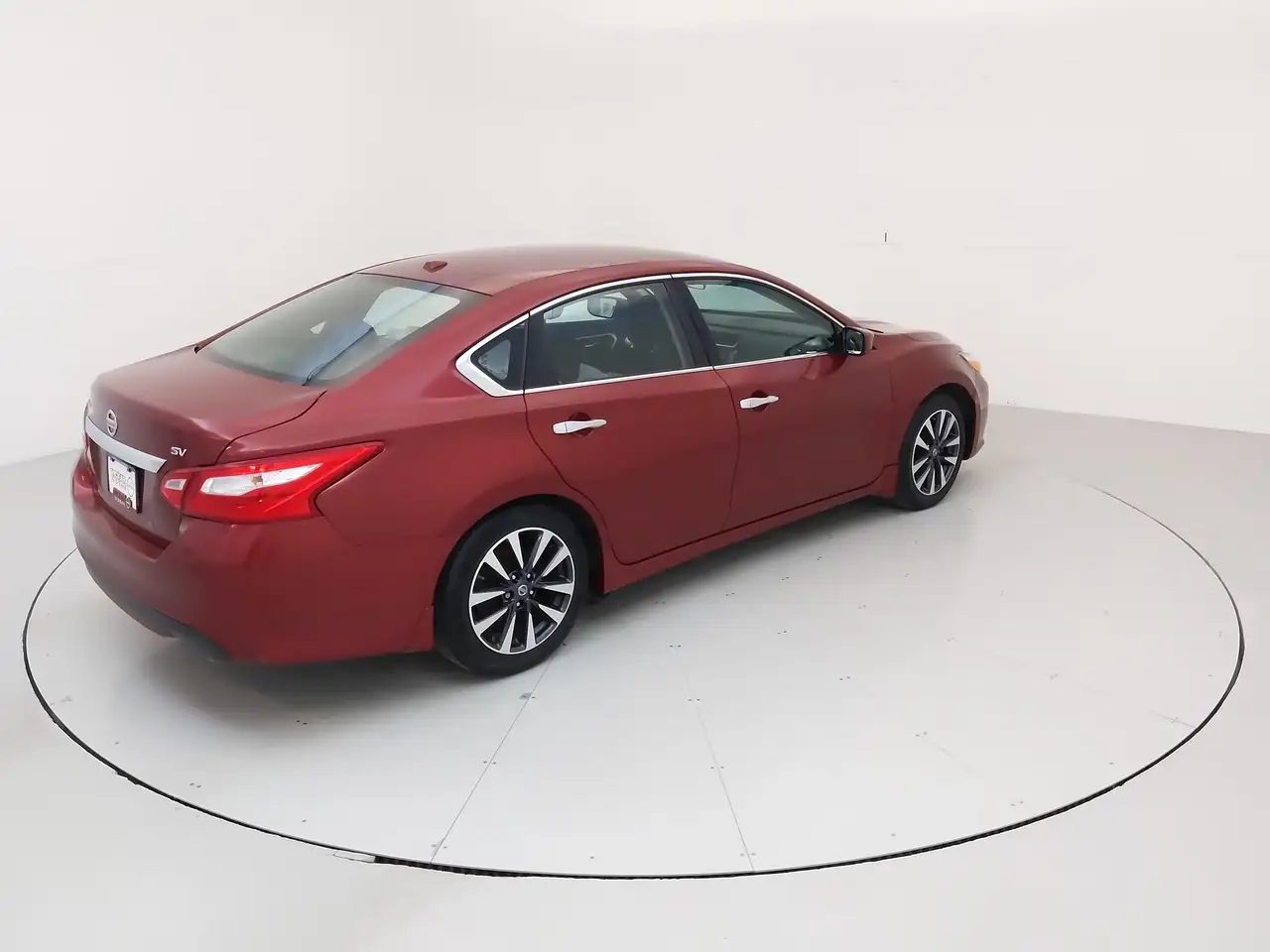 Nissan Altima снимка Nissan Altima