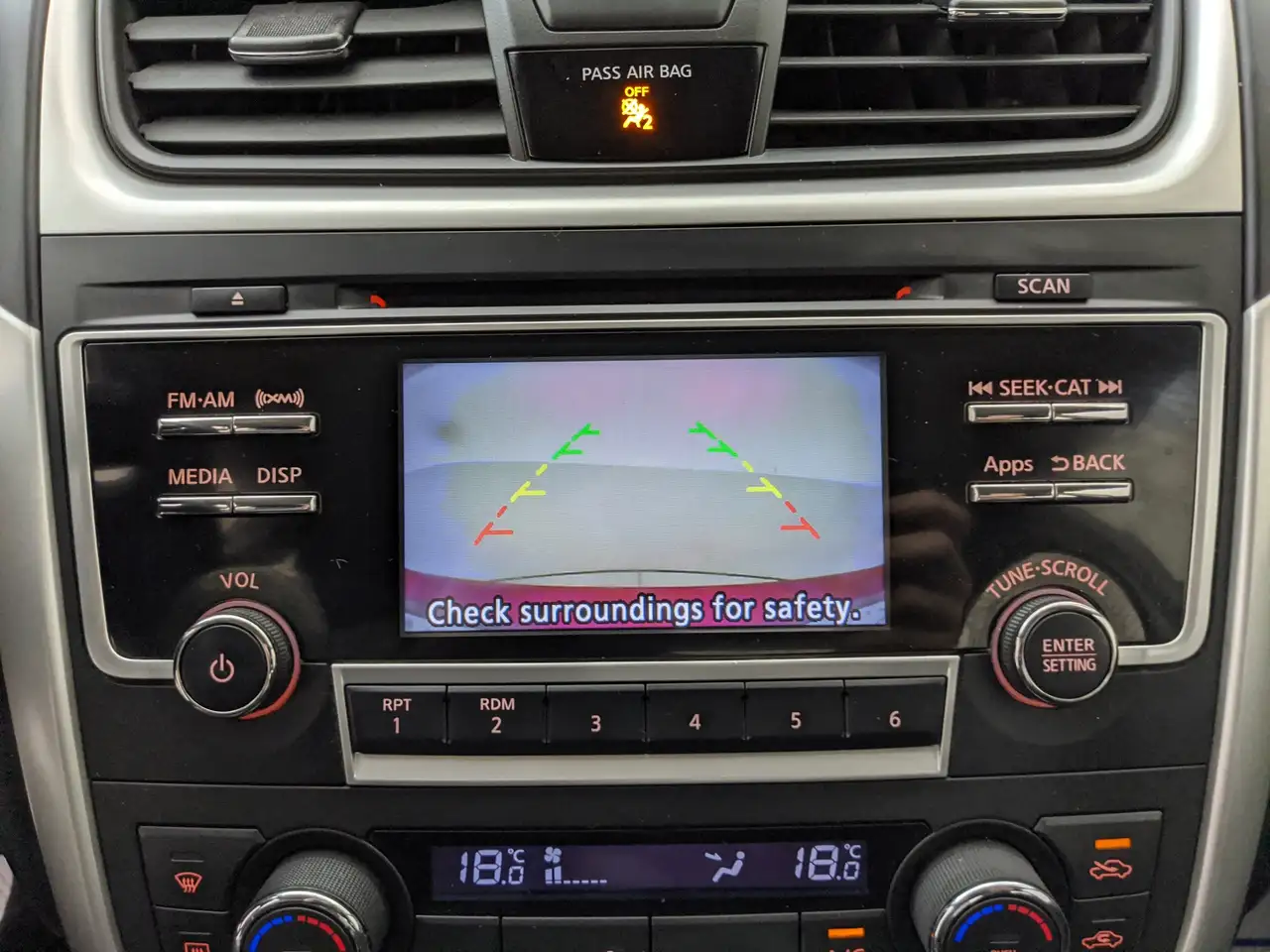 Nissan Altima снимка Nissan Altima