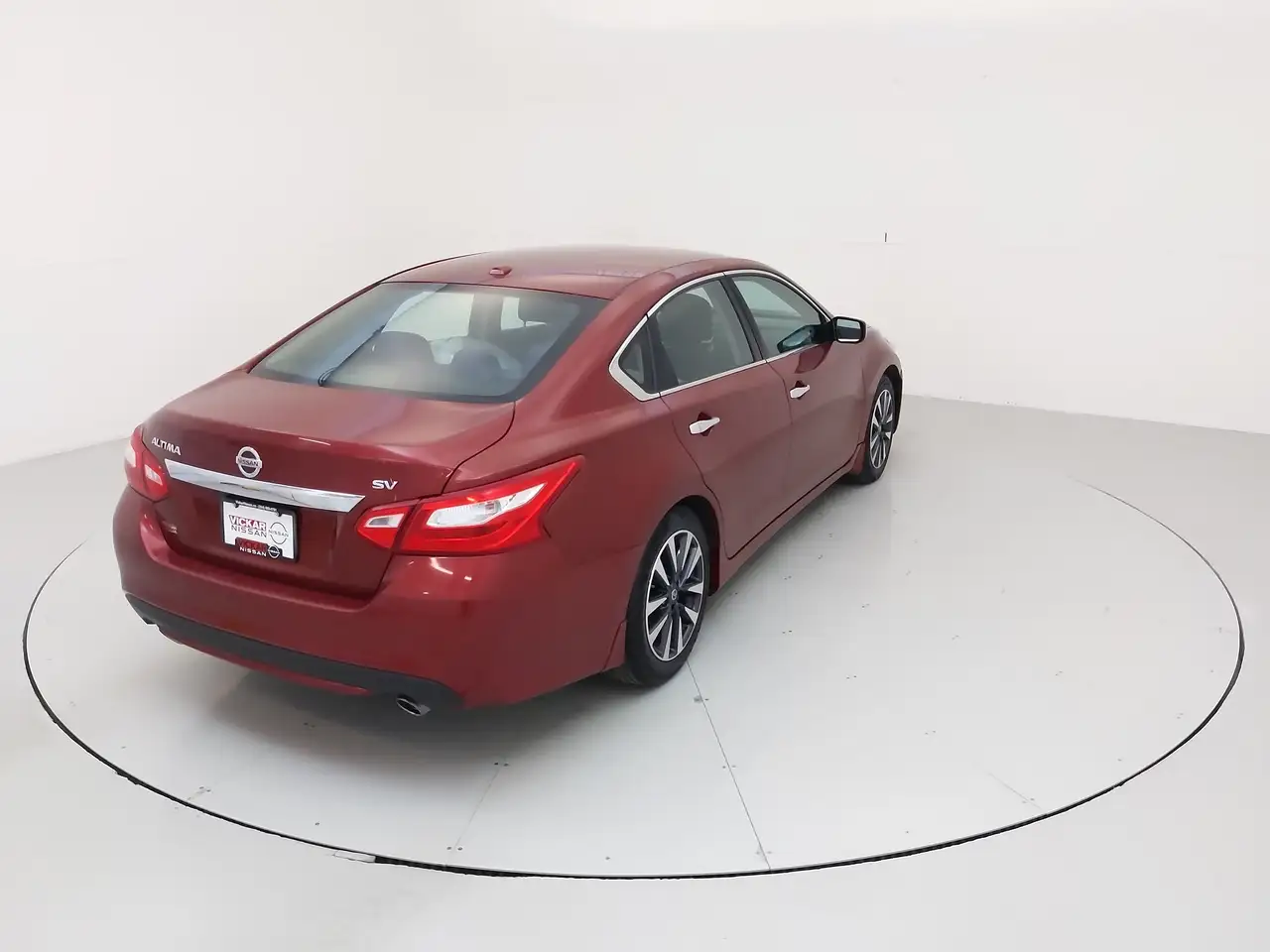 Nissan Altima снимка Nissan Altima