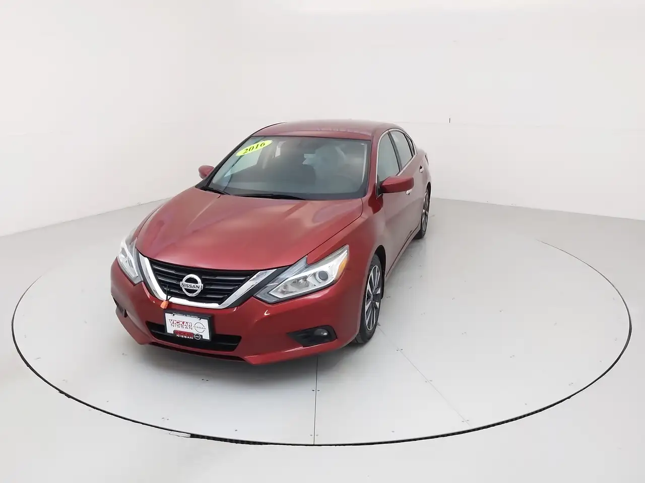 Nissan Altima снимка Nissan Altima