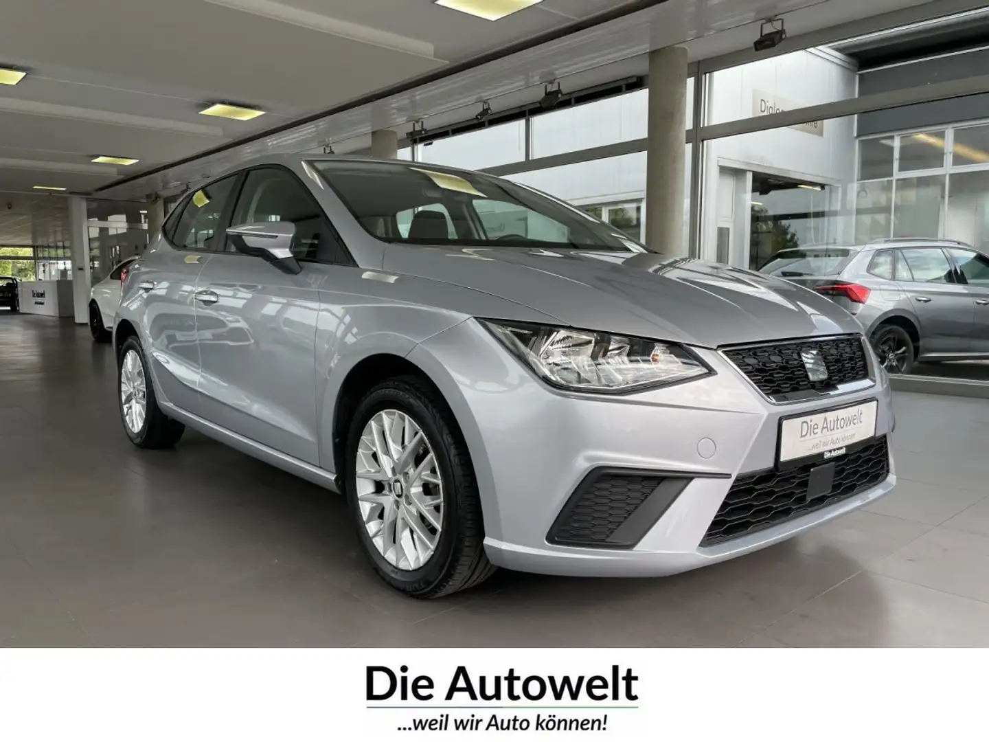 SEAT Ibiza 1,0 TSI Style KLIMA ZV LM GRA FHEL BC DAB Klima Silber - 1