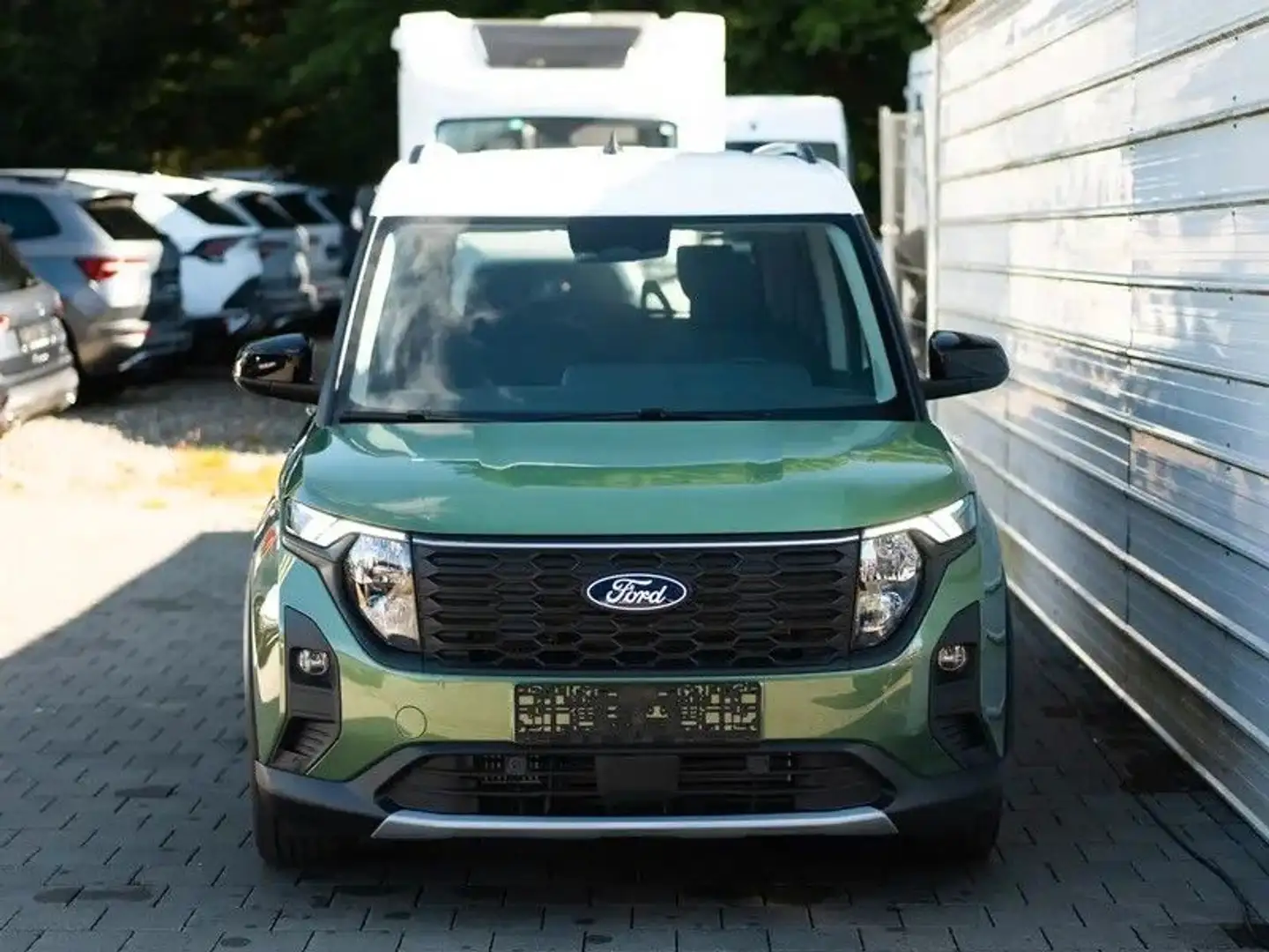 Ford Tourneo Courier Active Kamera Climat SHZ LHZ AHK Grün - 1
