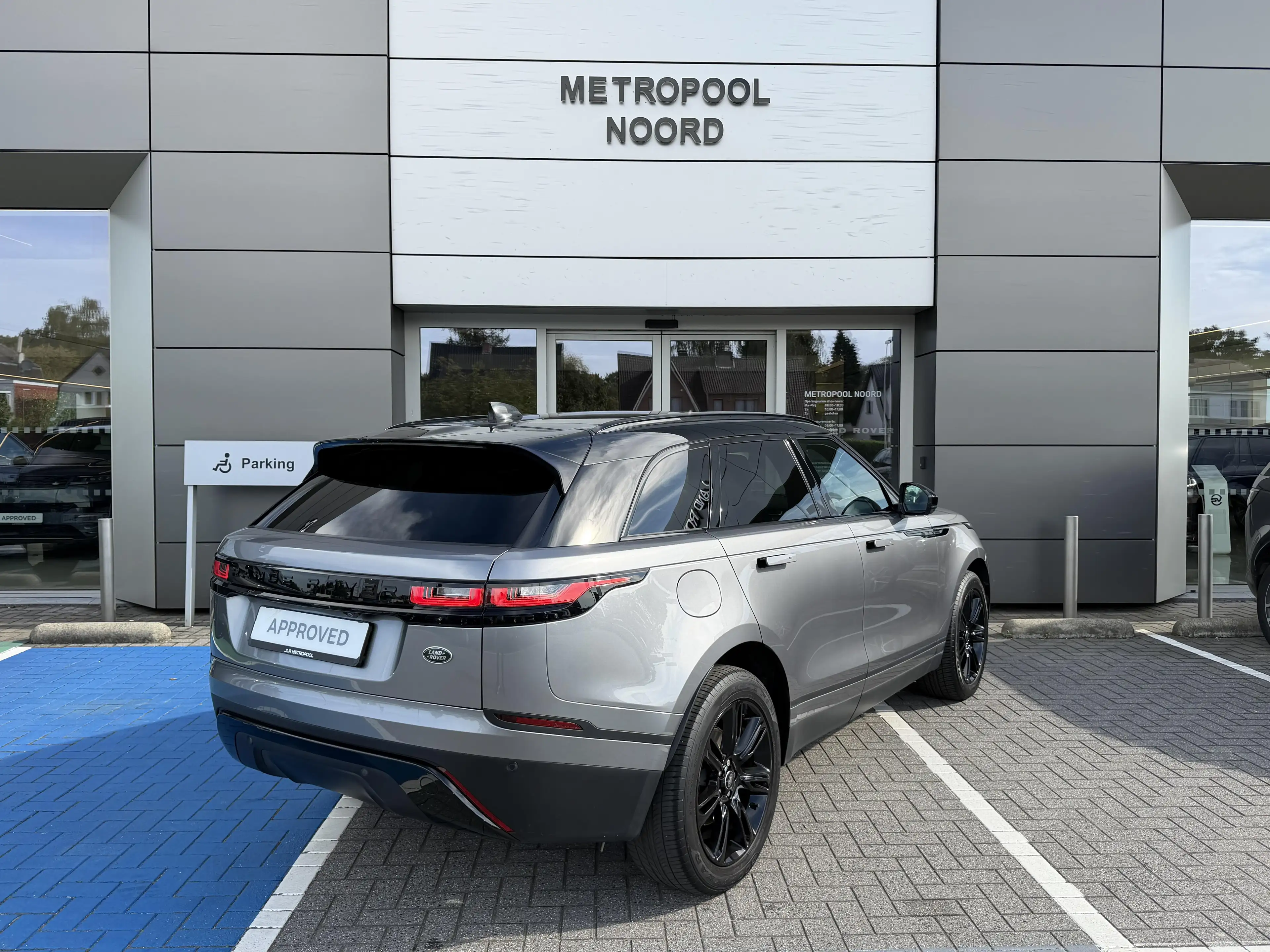 Land Rover Range Rover Velar P400e S — photo 4