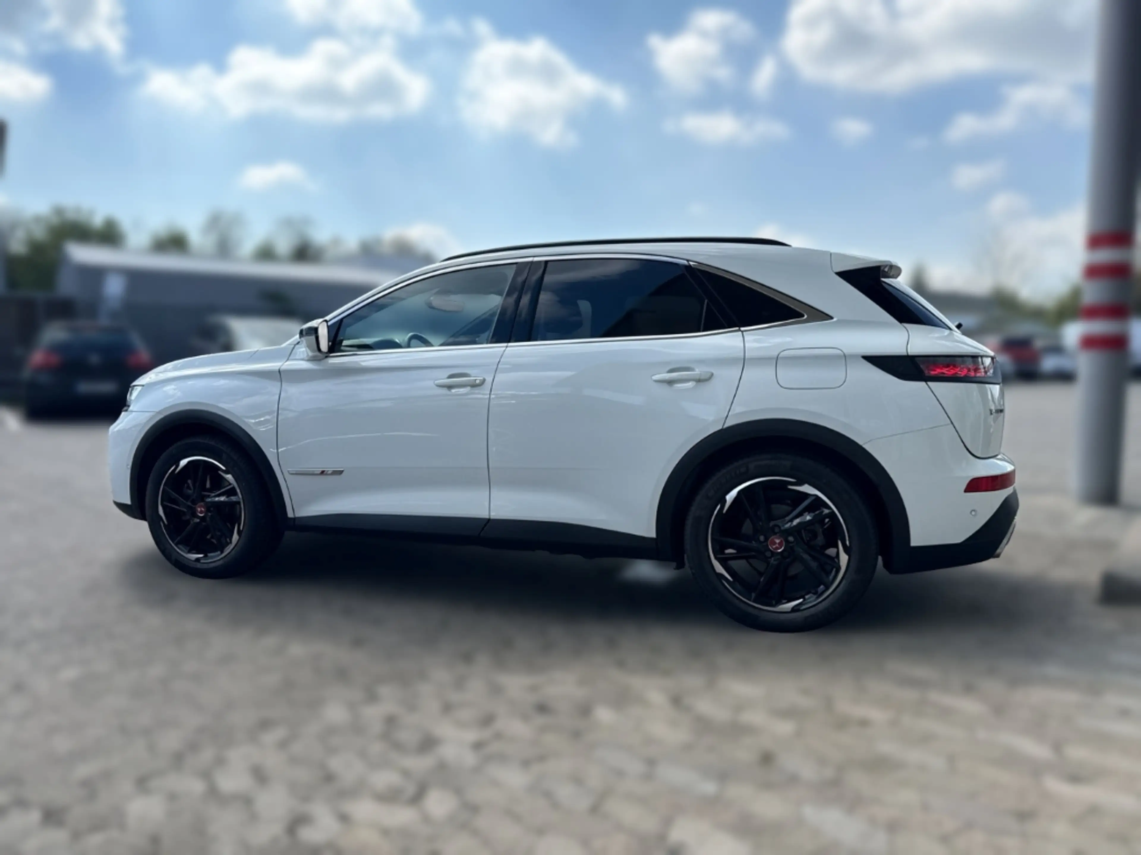 DS Automobiles DS 7 DS E-Tense 225 kW Performance Line + 4x2 — photo 3