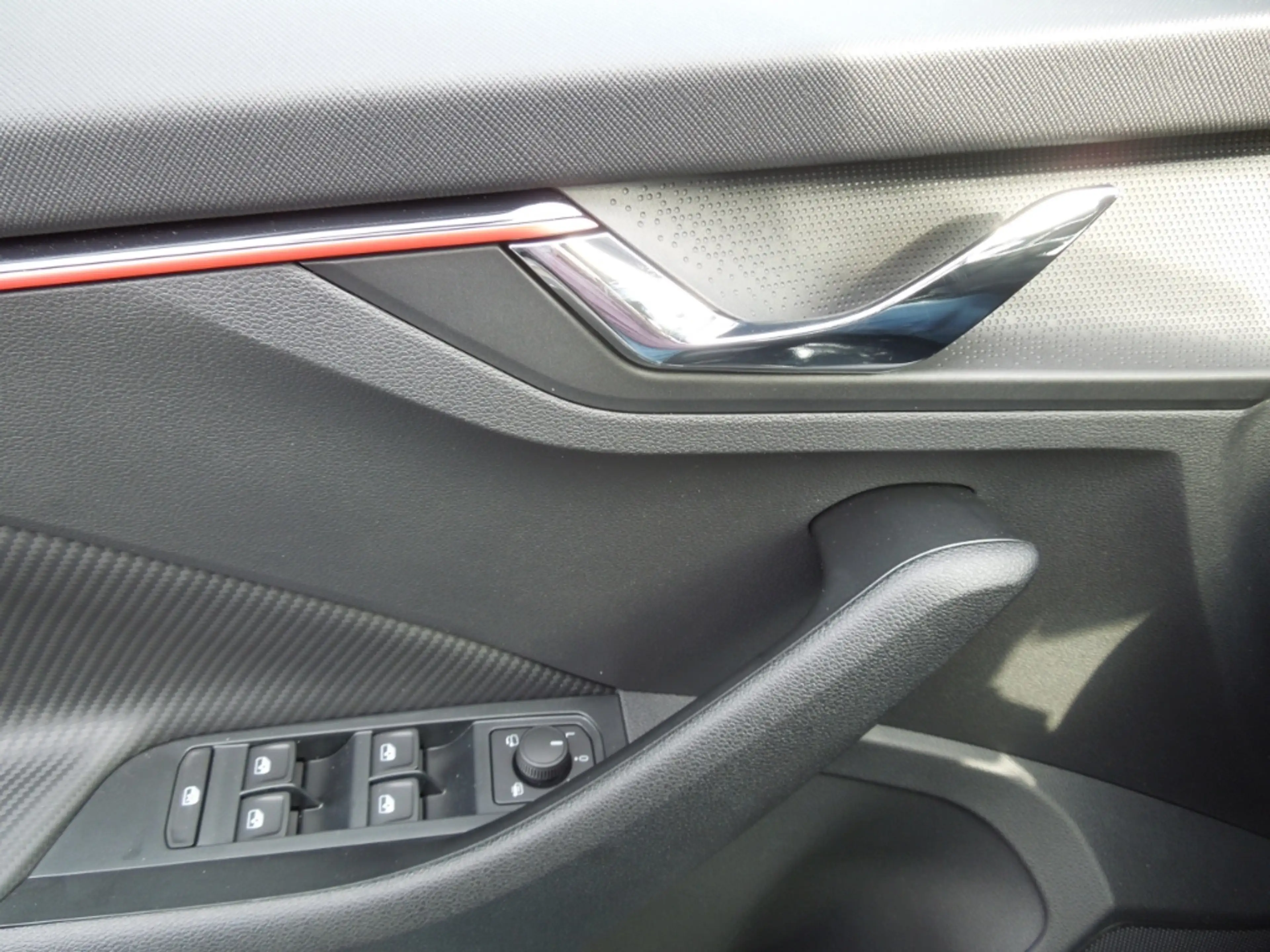 Skoda Scala 1.0TSI Monte-Carlo/Matrix/Panoramadach/Sitzheizung — photo 8