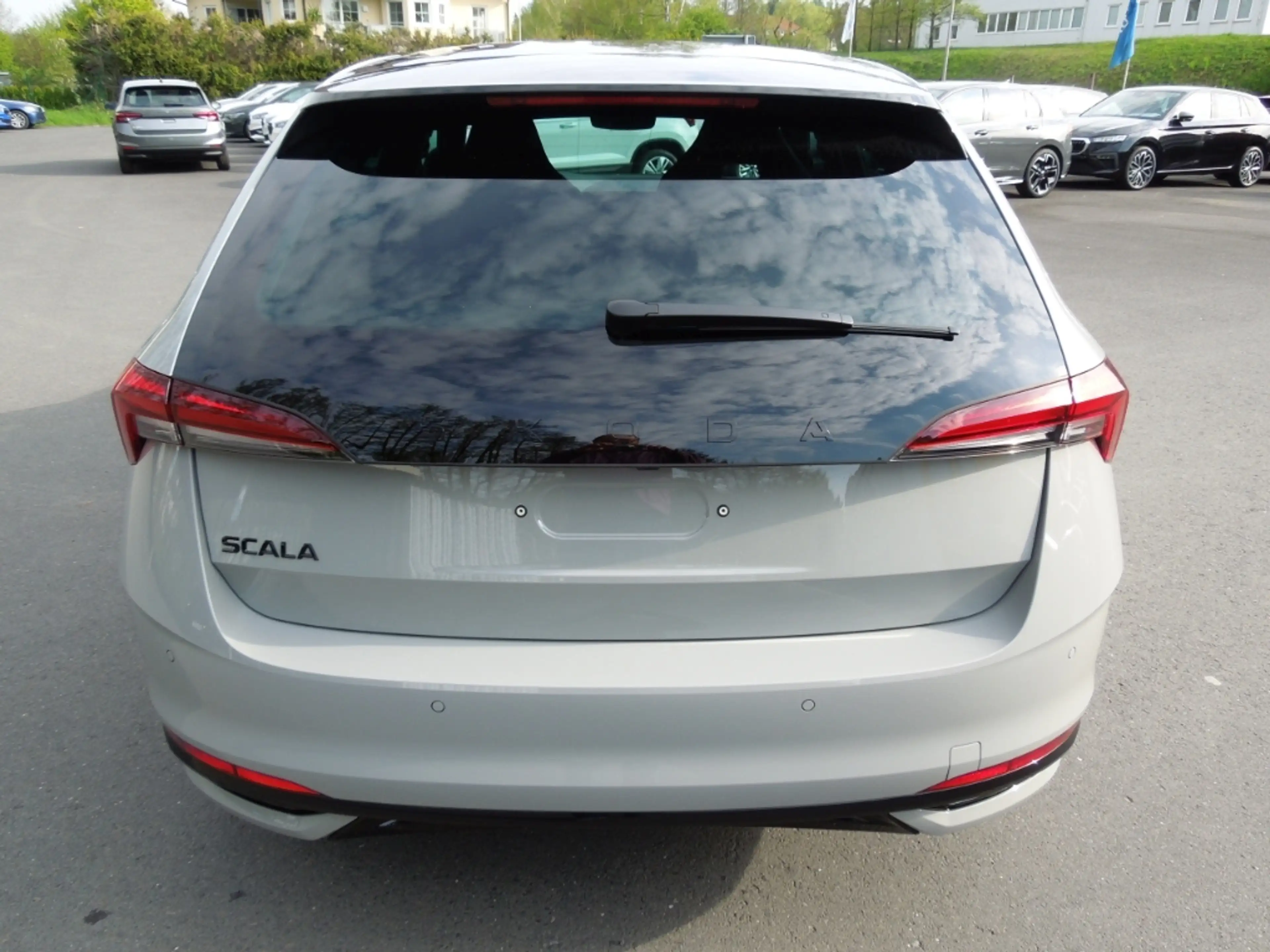 Skoda Scala 1.0TSI Monte-Carlo/Matrix/Panoramadach/Sitzheizung — photo 5
