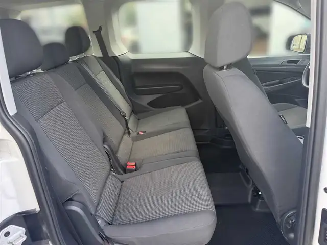Volkswagen Caddy view 18