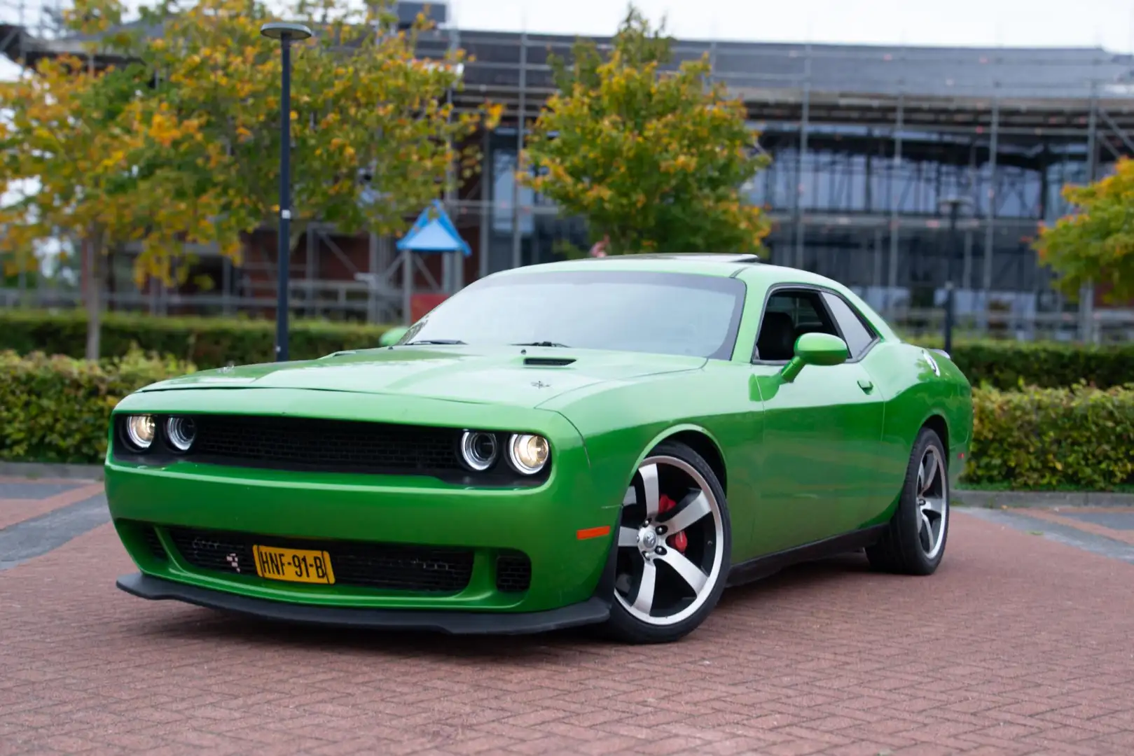 Dodge Challenger SRT 6.4L V8 500PK 2011 Groen - 2