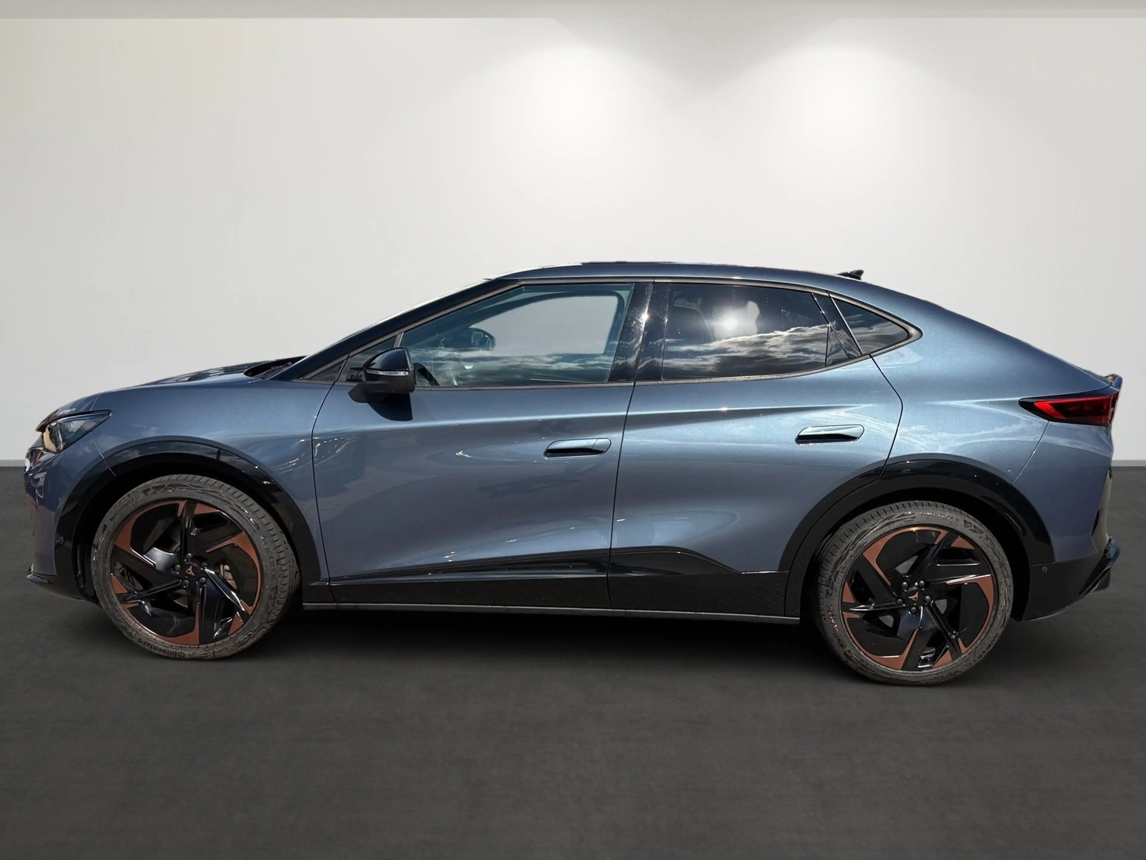 CUPRA Tavascan VZ 4Drive Navi. Anhängerkupplung. Klimaanlage — photo 7