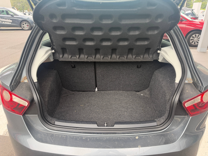 SEAT Ibiza Style Salsa mit Navigation — photo 8