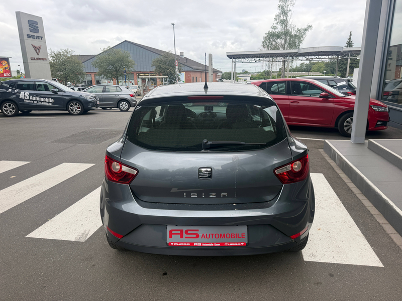 SEAT Ibiza Style Salsa mit Navigation — photo 6
