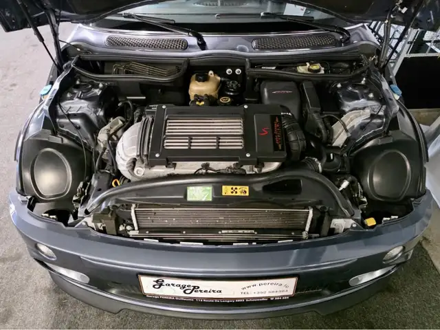 Mini Hatch view 11