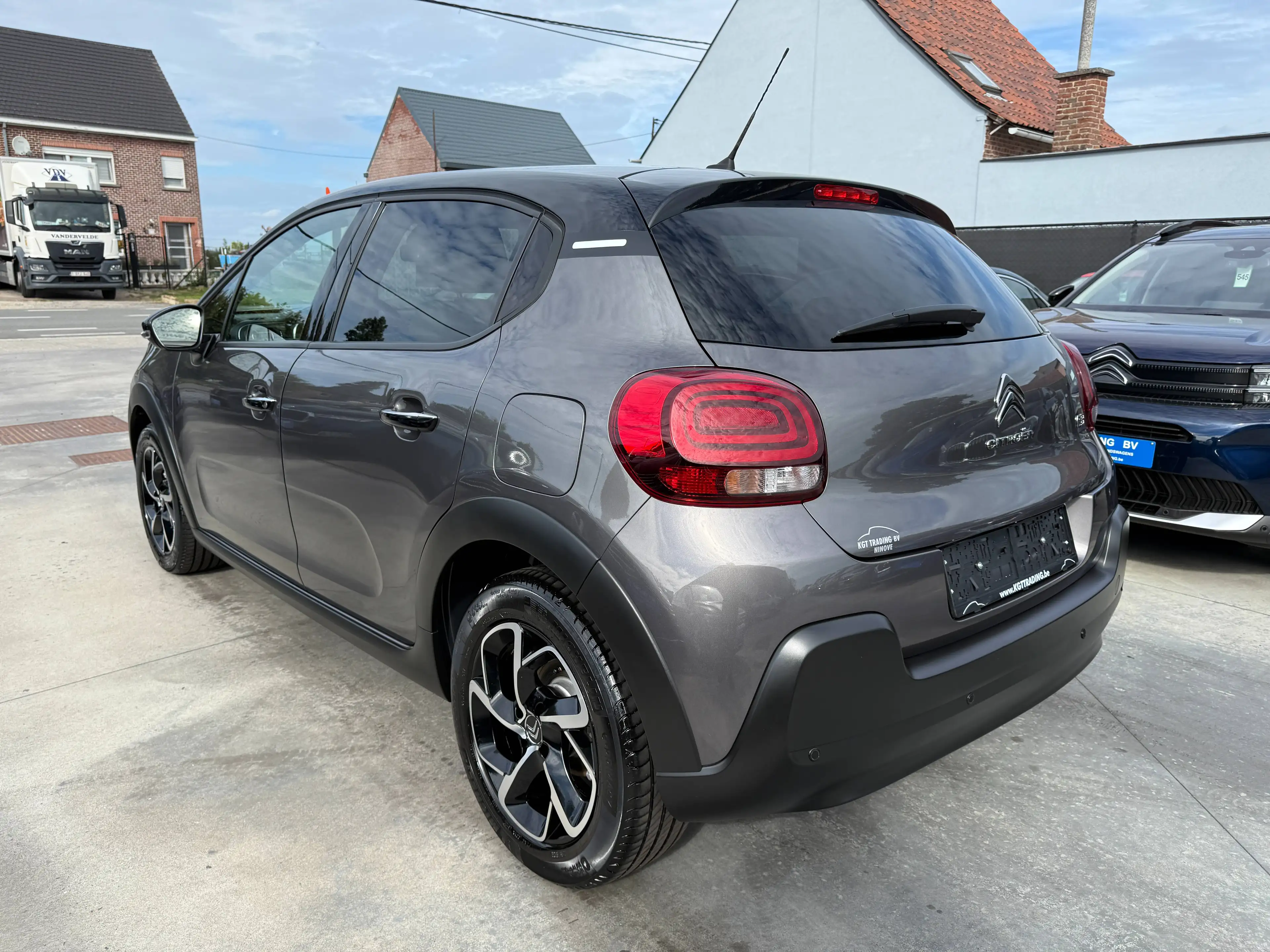 Citroen C3 1.2i 110PK SHINE AUTOMAAT NAVIGATIE CAMERA FULL LED CARPLAY PDC V+A BLUETOOTH — photo 7