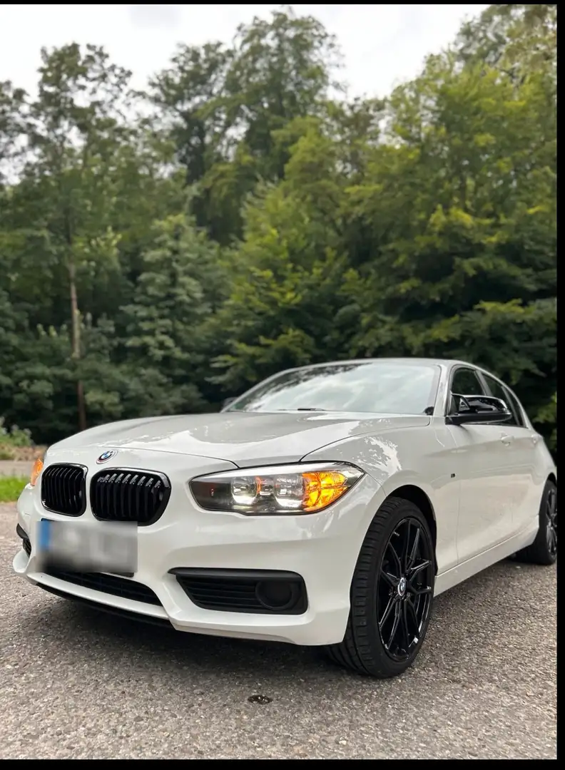 BMW 116 116d F20 Facelift - 1