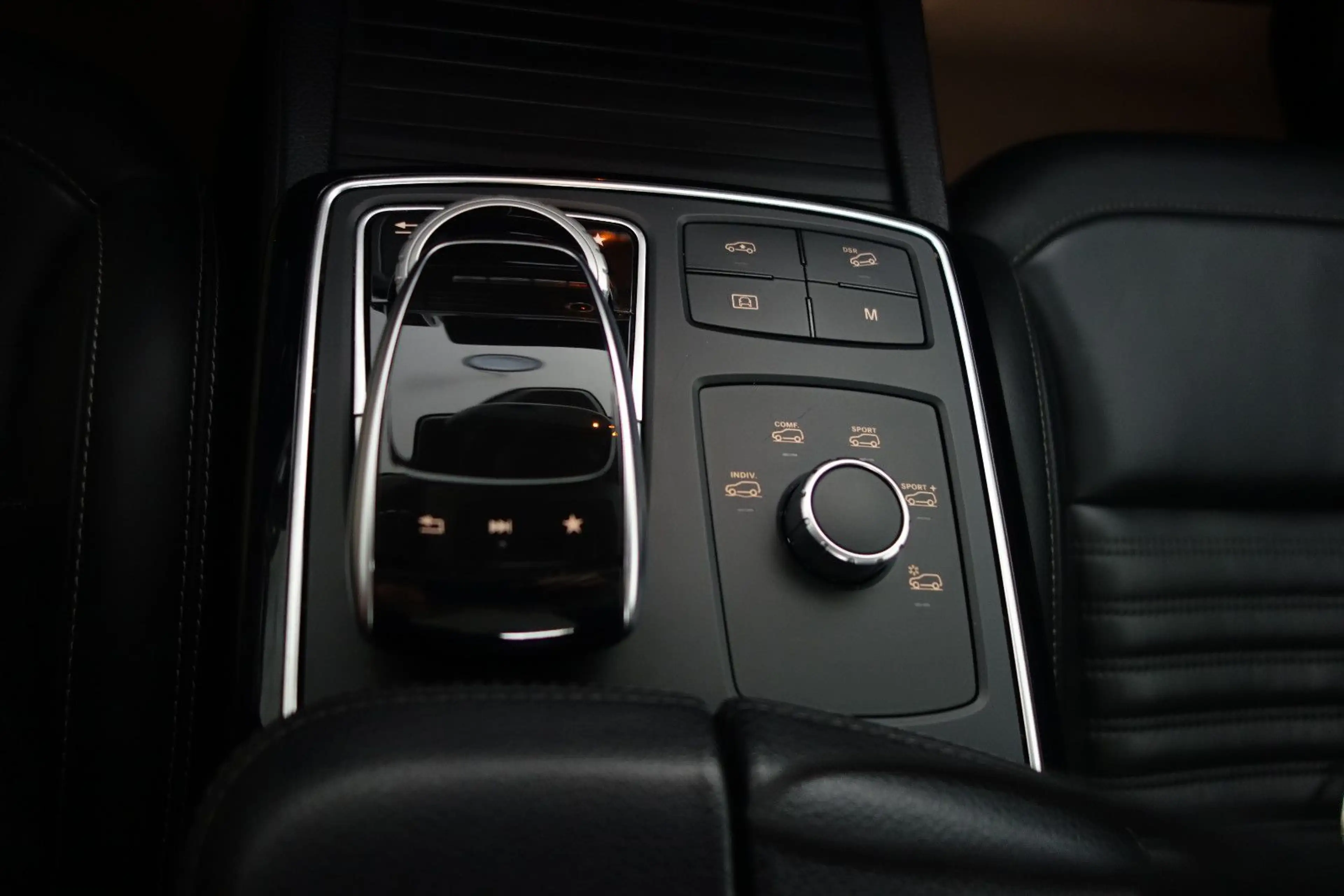 Mercedes-Benz GLE 43 AMG Coupe Designo 9G/360°/Pan/Night/21-Zo — photo 15