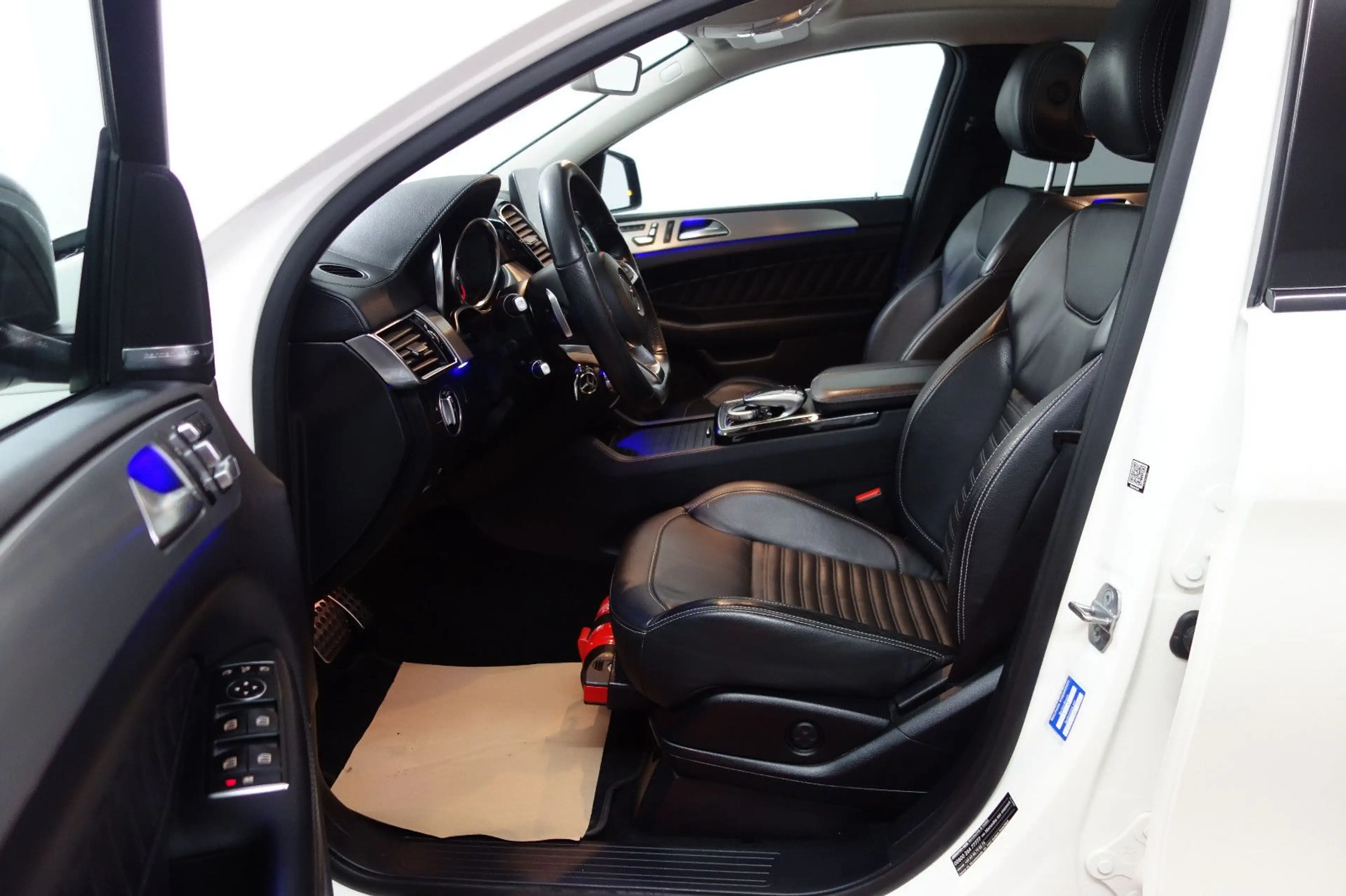 Mercedes-Benz GLE 43 AMG Coupe Designo 9G/360°/Pan/Night/21-Zo — photo 12