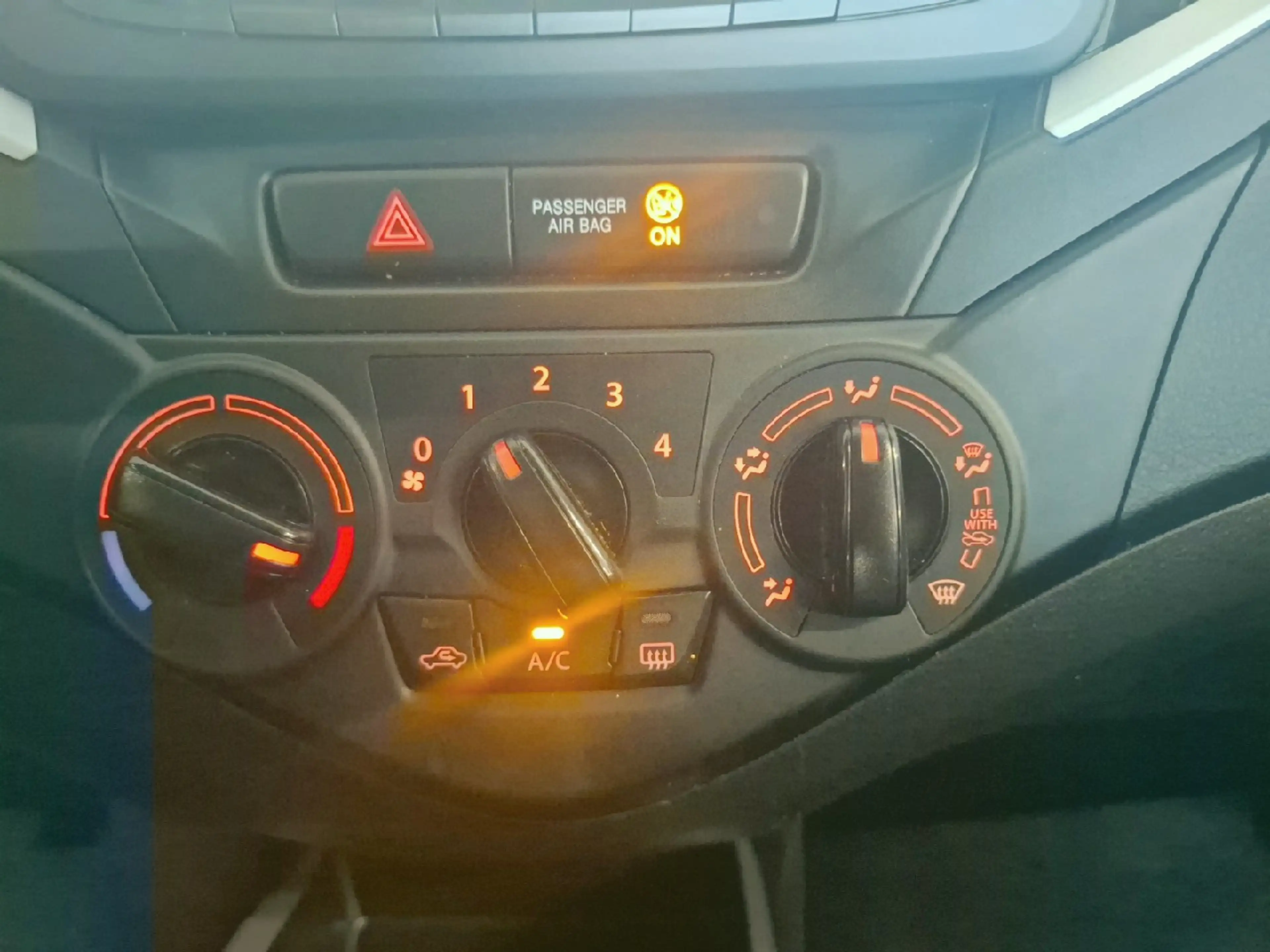 Suzuki Baleno 1.0 Boosterjet AIRCO BLUETOOTH — photo 13