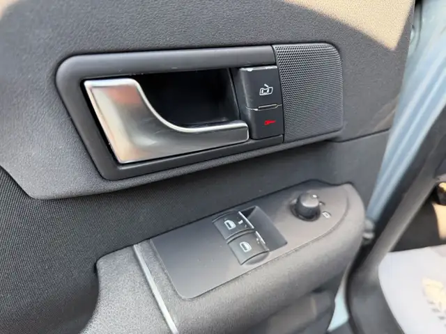 Audi A2 view 11