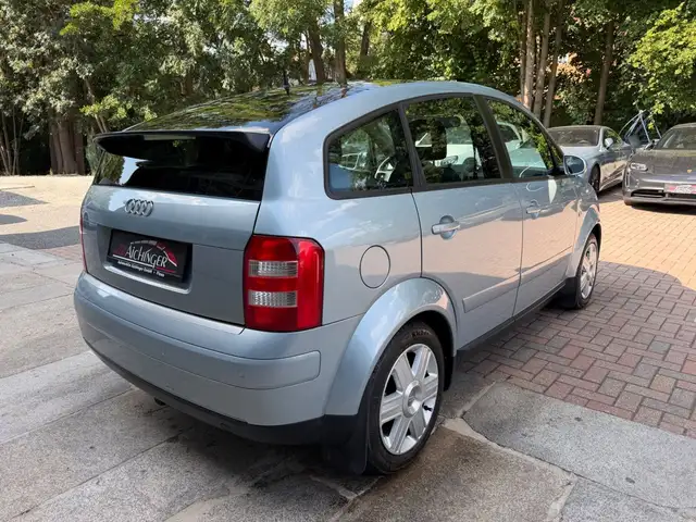 Audi A2 view 5