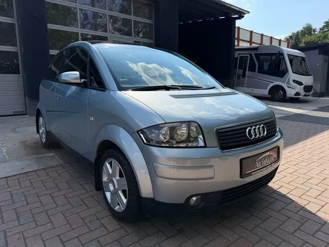 Audi A2 view 3