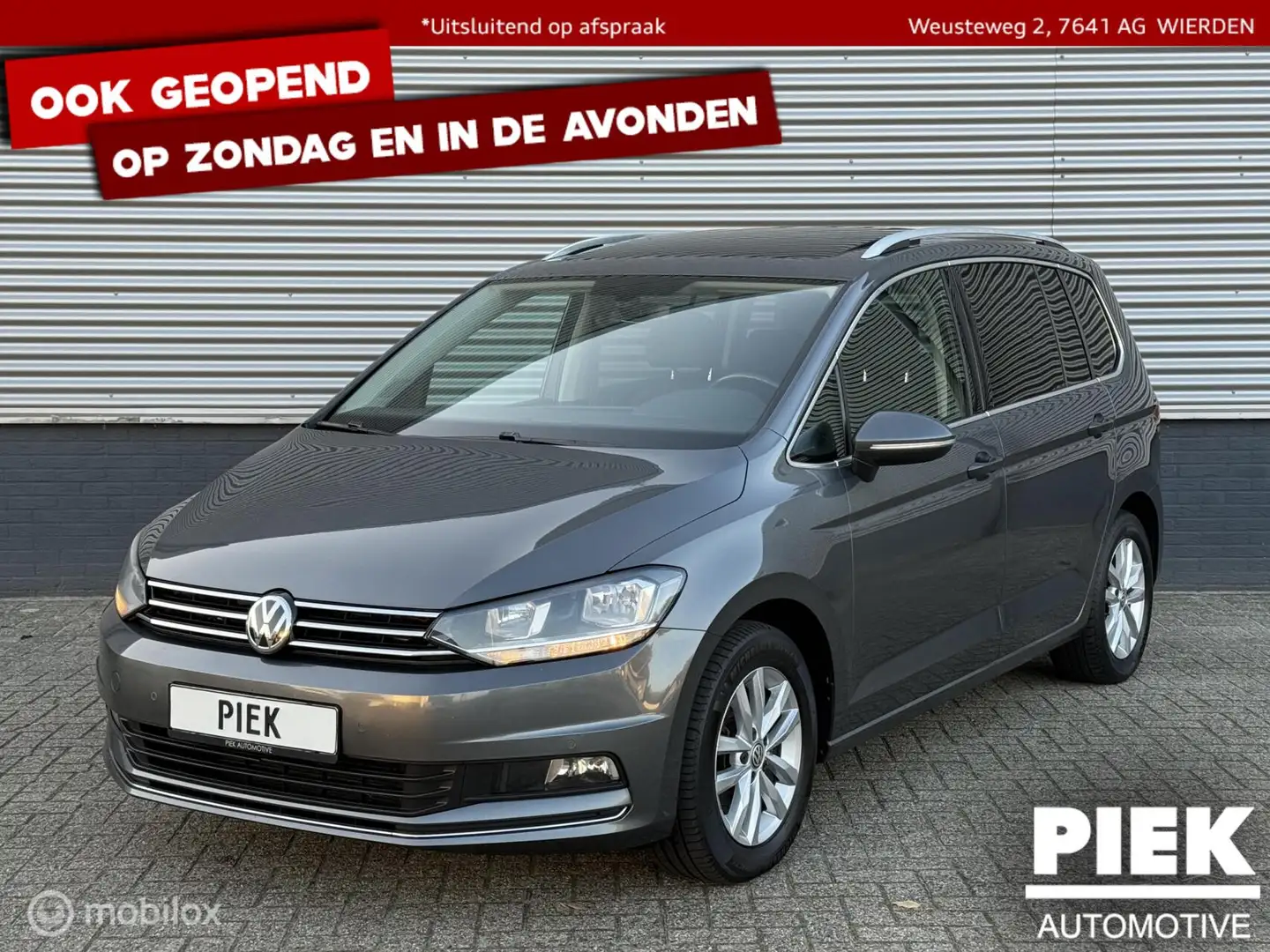 Volkswagen Touran 2.0 TDI SCR Highline 7p PANORAMADAK EXPORT Grijs - 1