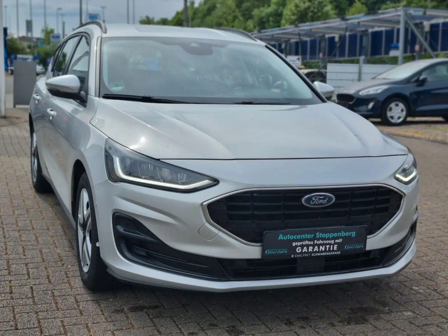 Ford Focus Turnier Cool & Connect/Kamera/PDC/Navi/LED Argent - 1