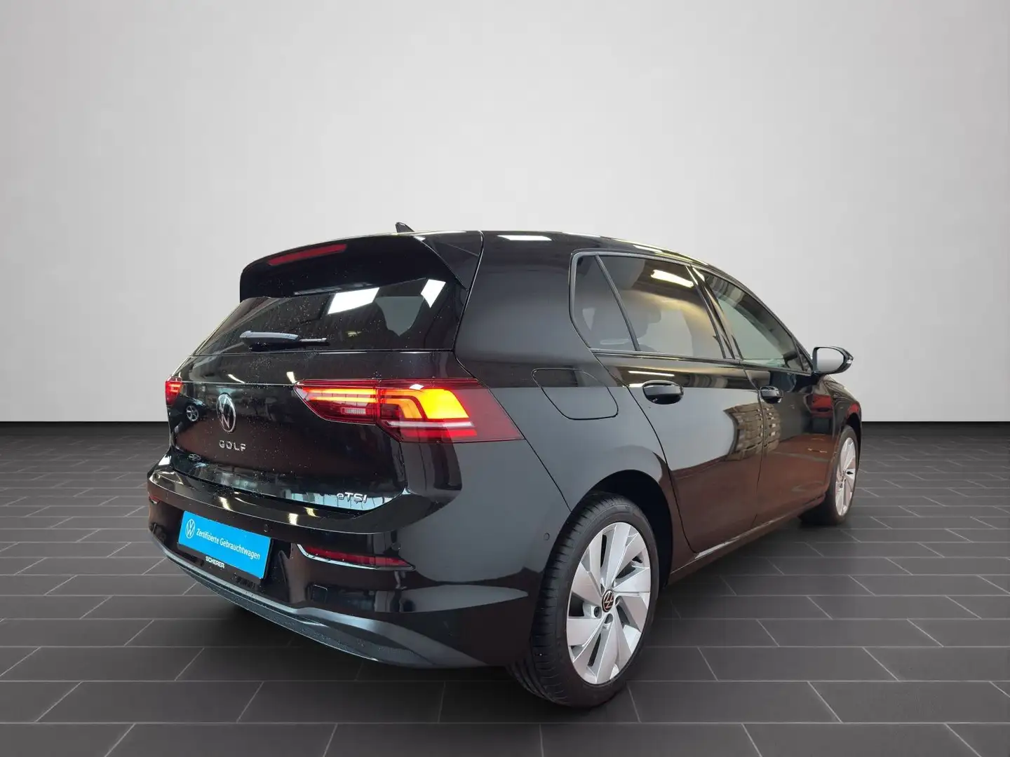 Volkswagen Golf Golf Life 1,5 l eTSI OPF 85 kW (116 PS) 7-G Schwarz - 2