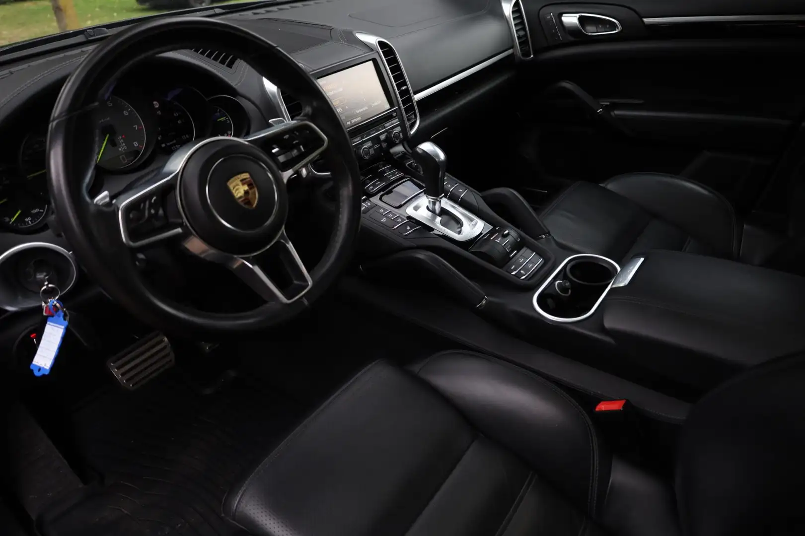 Porsche Cayenne 3.0 S E-Hybrid Aut. | UNIEK | GTS UITGEVOERD | Spo Zwart - 2