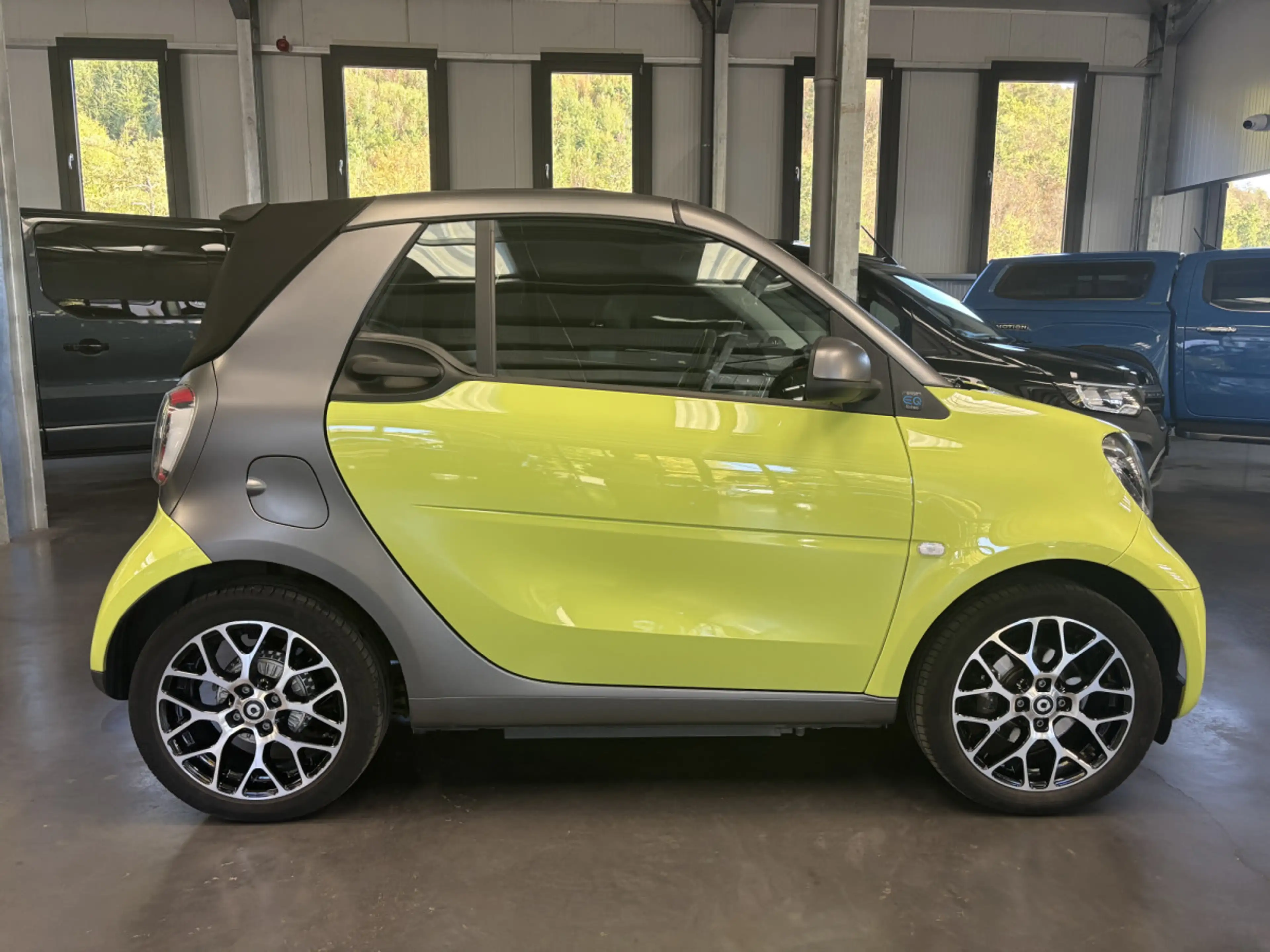 smart forTwo EQ Cabrio 17KWh — photo 2