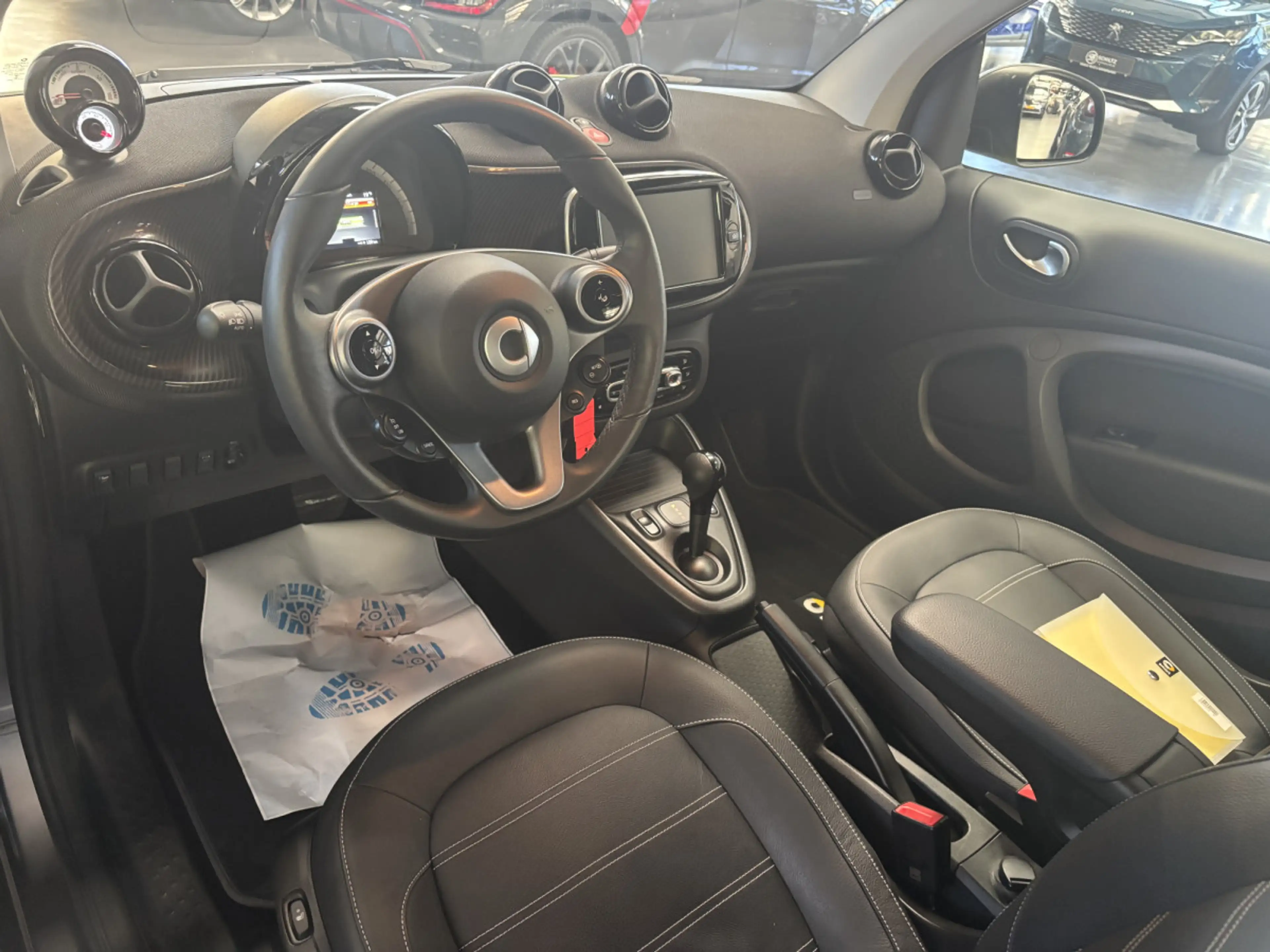 smart forTwo EQ Cabrio 17KWh — photo 9