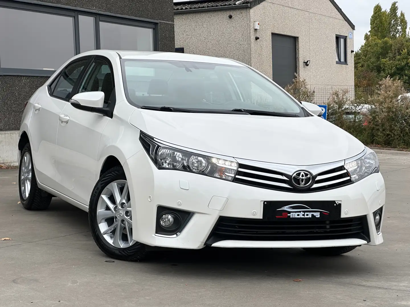 Toyota Corolla • AUTOMATIQUE • GPS • AIRCO • BLUETOOTH Wit - 1