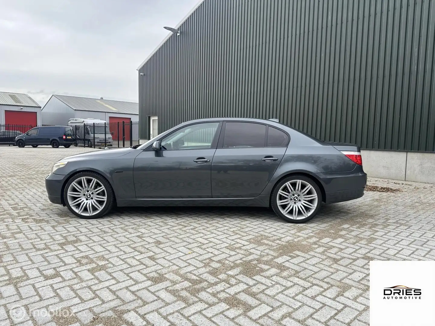 BMW 523 5-serie 523i Executive l Automaat l Šedá - 2