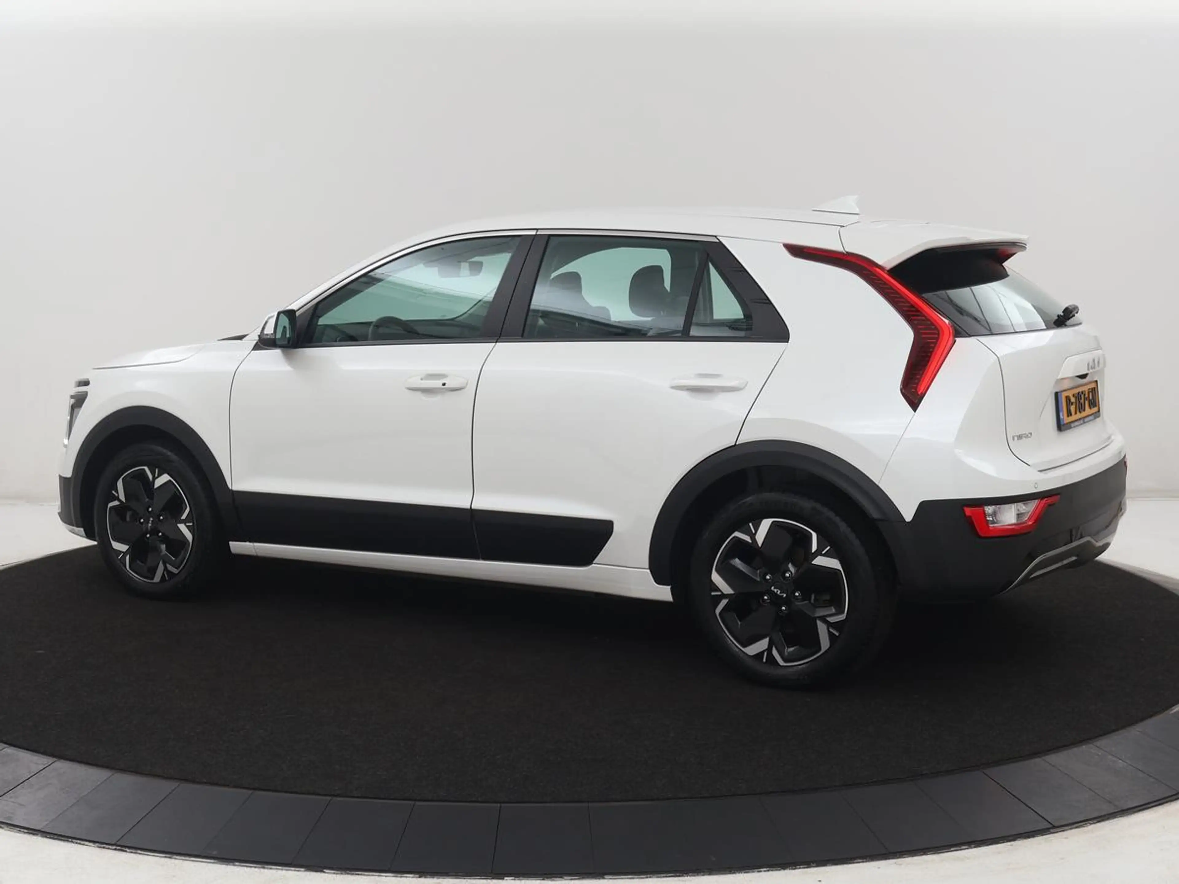 Kia e-Niro EV ComfortLine 64.8 kWh | SOH 96,4% | Adaptive cru — photo 2