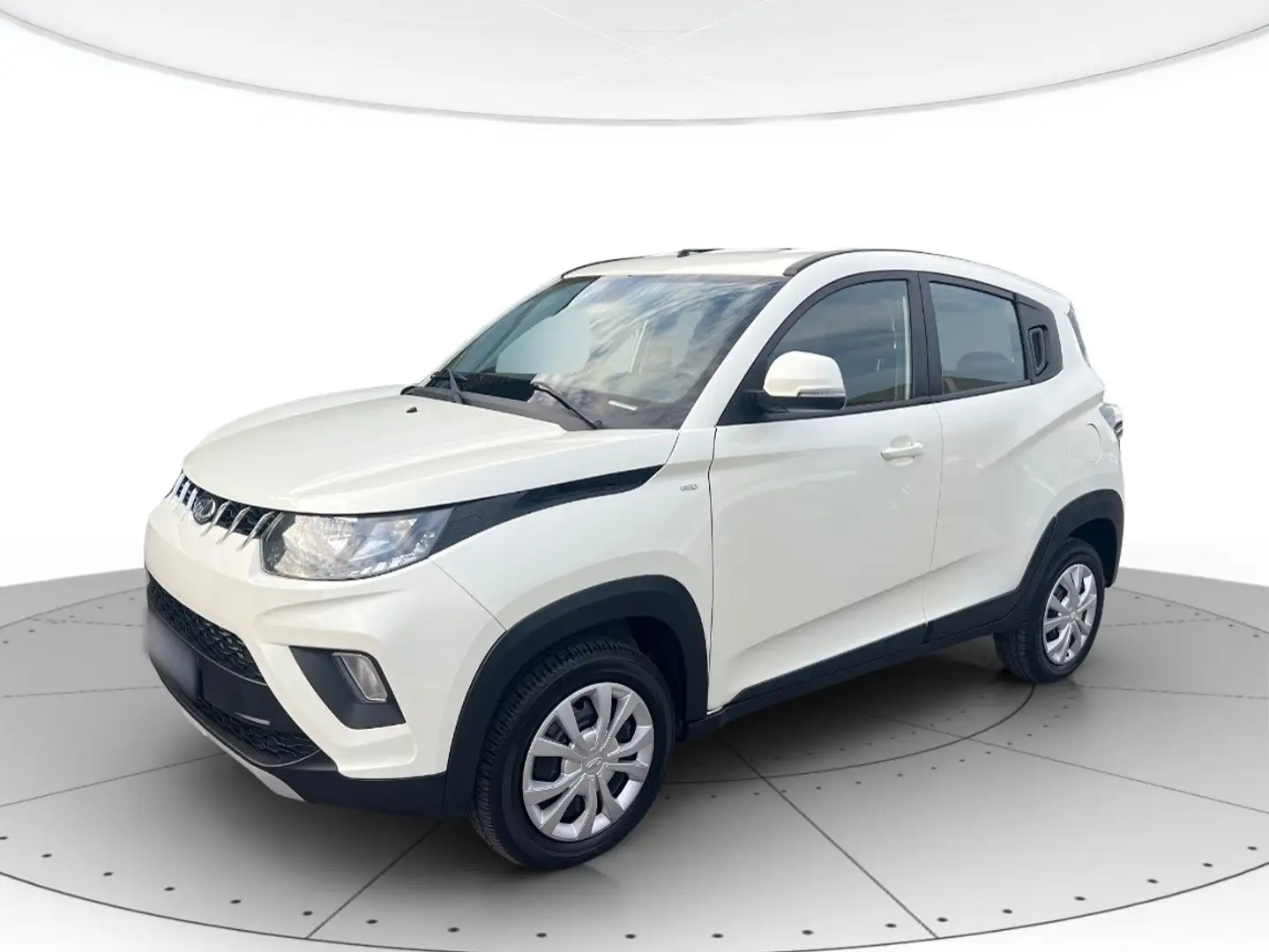 Mahindra KUV100 1.2 K6+ m-bifuel Blanco - 1