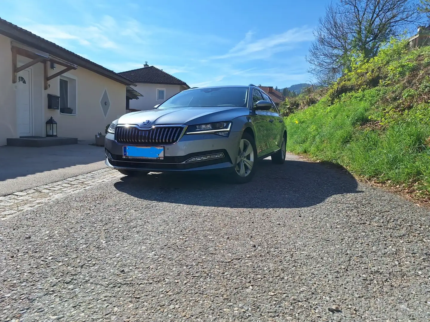 Skoda Superb Superb Kombi 2,0 TDI 4x4 Style DSG Silber - 2