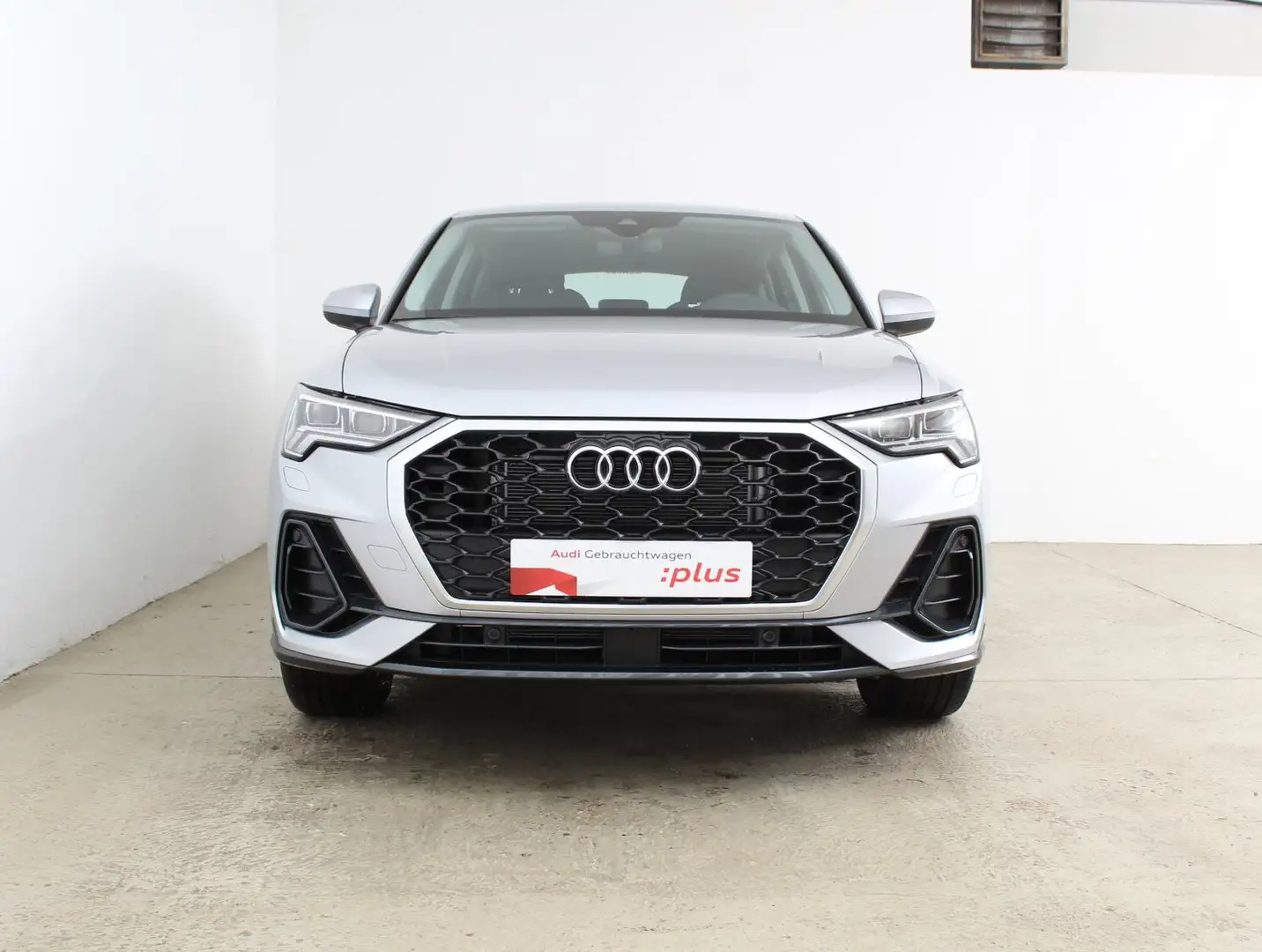 Audi Q3 35 TFSI Silber - 2