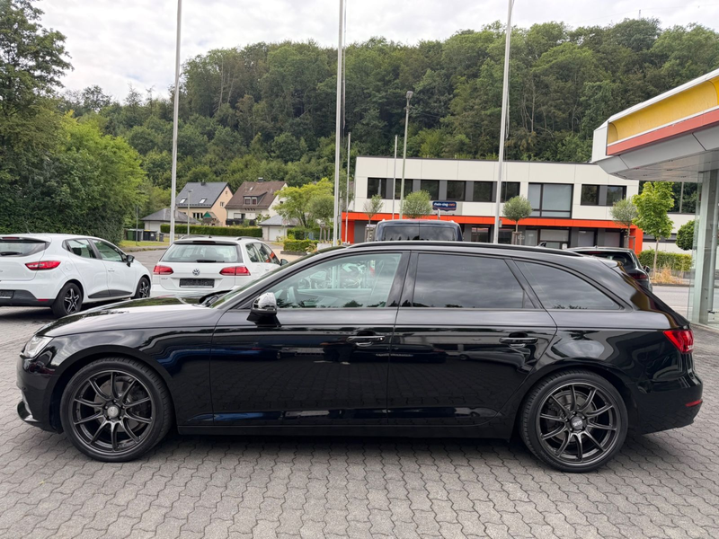 Audi A4 Avant,19 Zoll,Alcantara,schw. AHK,Scheckheft — photo 2