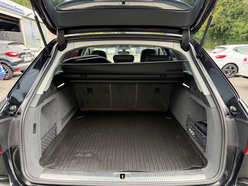 Audi A4 Avant,19 Zoll,Alcantara,schw. AHK,Scheckheft — photo 12