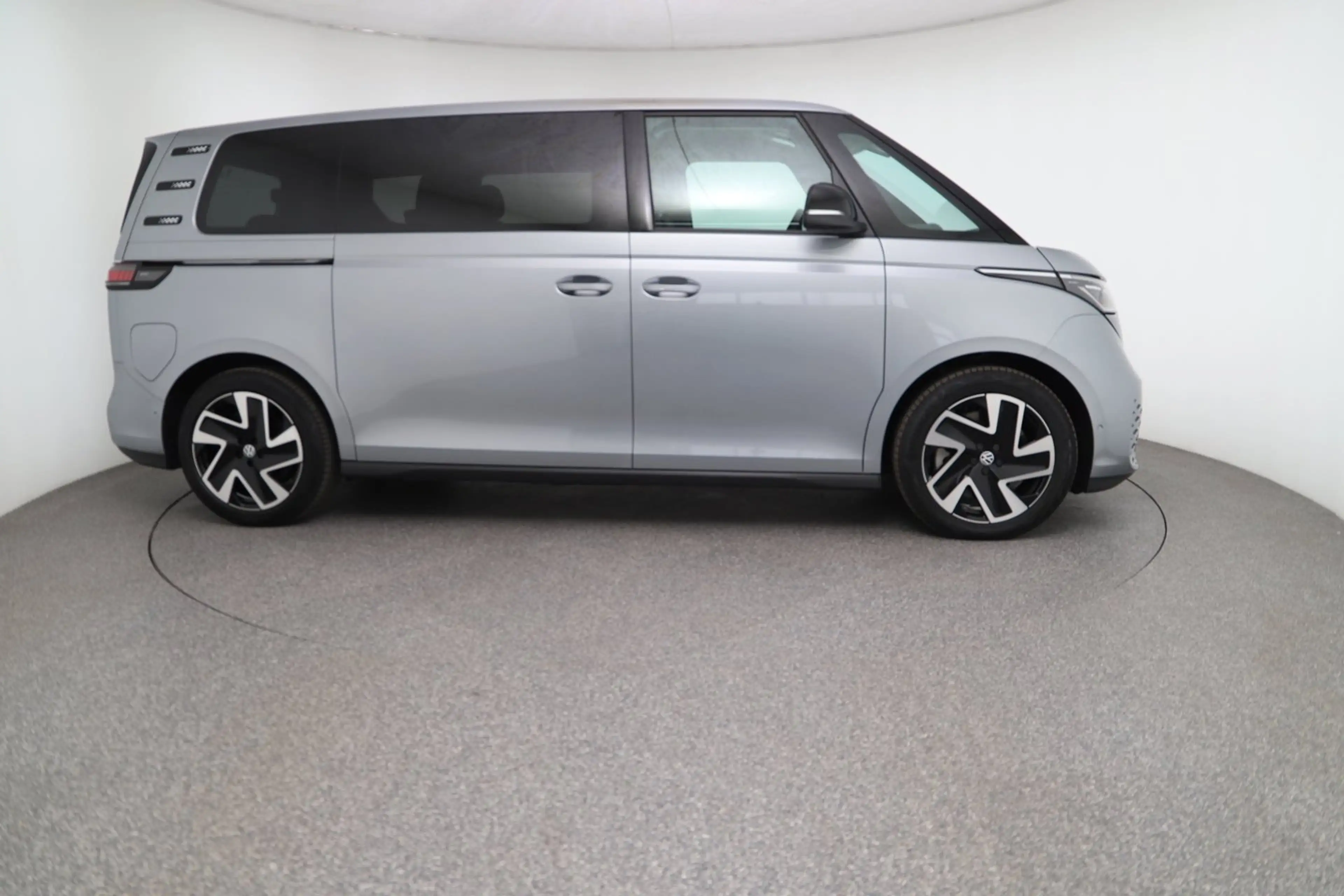 Volkswagen ID. Buzz VW ID. Buzz Pro LR 4MOTION 250 kW — photo 5