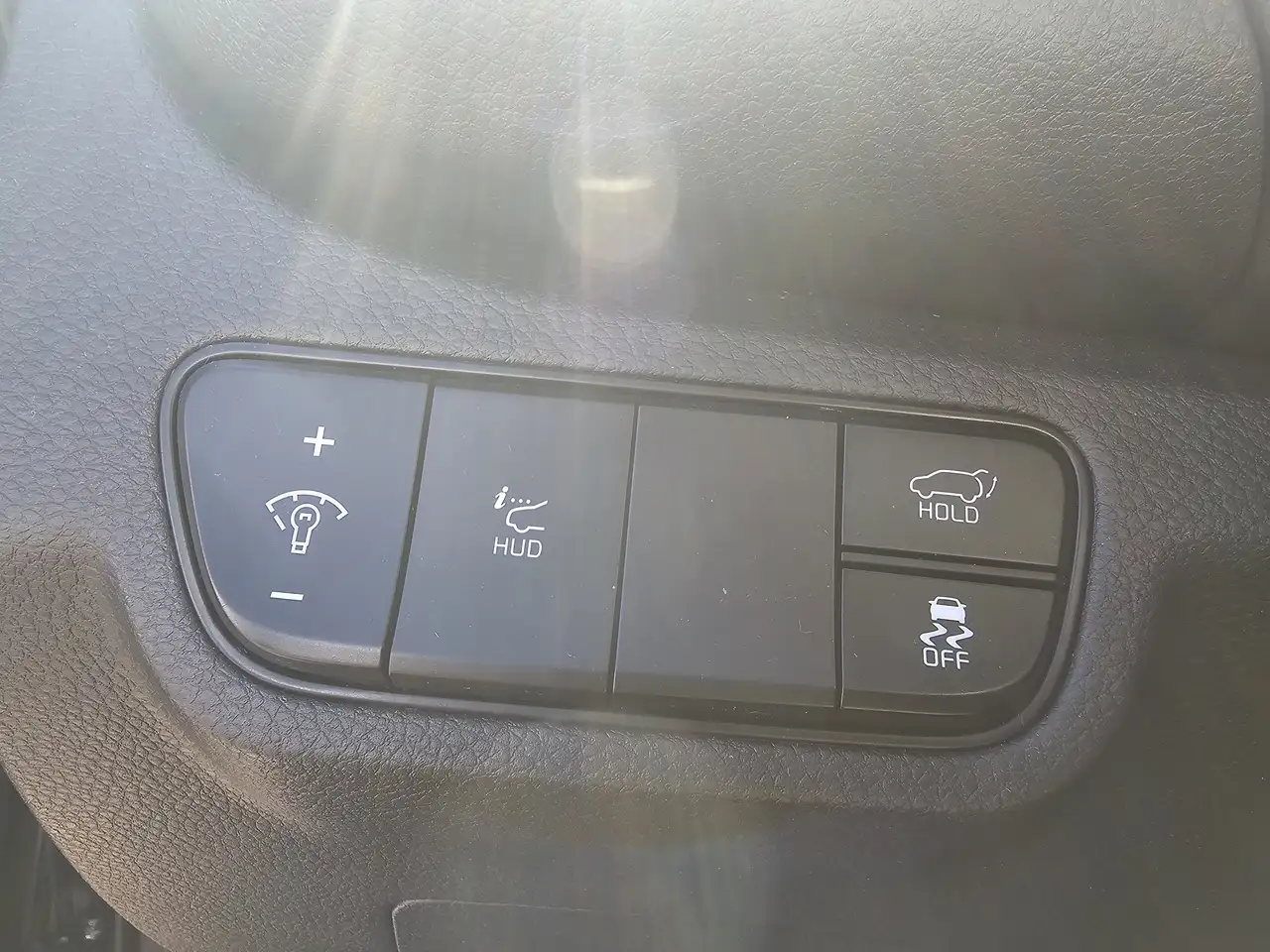 Kia Seltos снимка Kia Seltos