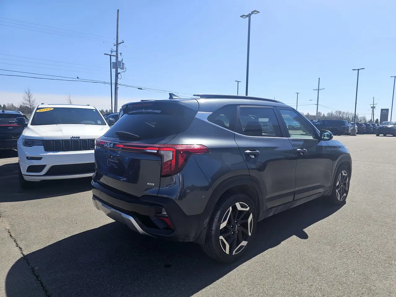 Kia Seltos снимка Kia Seltos