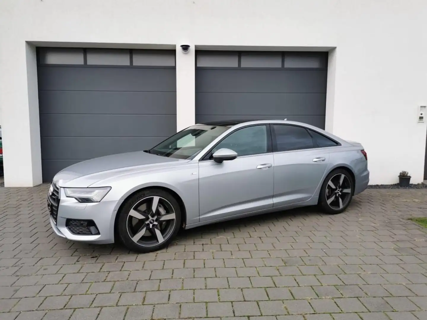Audi A6 55 TFSI quattro S tronic - 1
