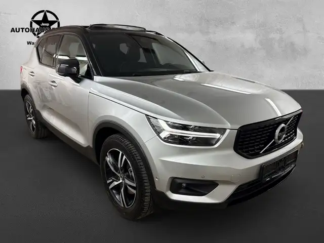 Volvo XC40 R Design T4 AWD I.Hand NAVI LED PANO AHK
