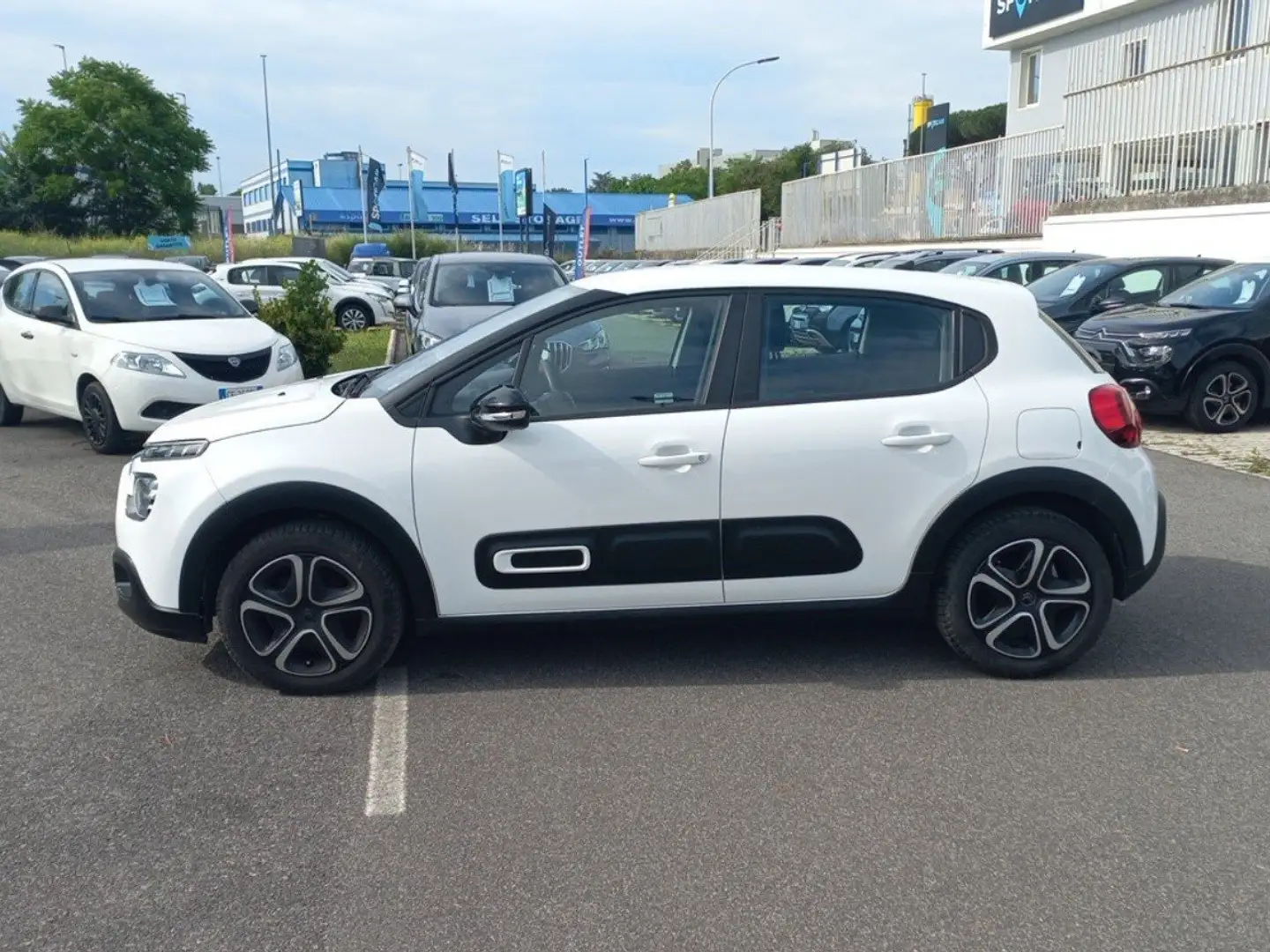 Citroen C3 PureTech 83 S&S Feel Pack Neo patentati Bianco - 2