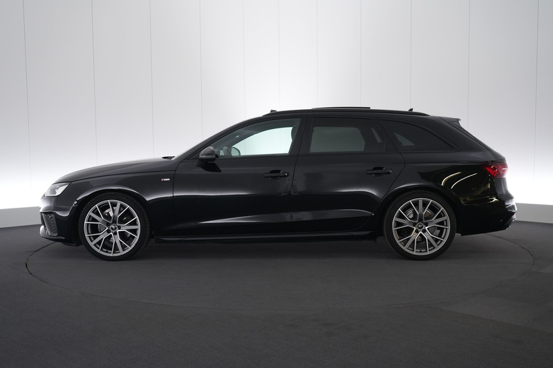 Audi A4 Avant 35 TDi S-Tronic Business Ed. S-Line Nappa LE — photo 11