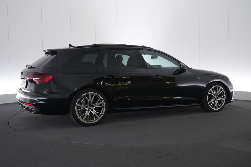 Audi A4 Avant 35 TDi S-Tronic Business Ed. S-Line Nappa LE — photo 6