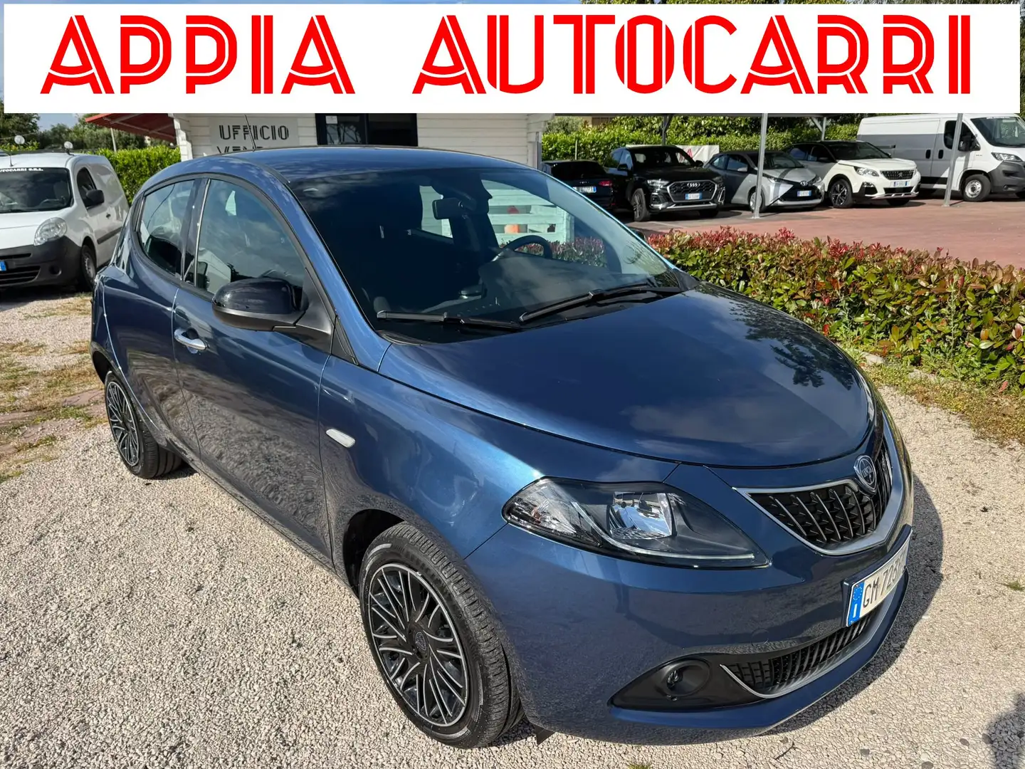 Lancia Ypsilon 1.0hybrid Gold UNIPRO/NO VINCOLI FINANZIARI Blu/Azzurro - 1